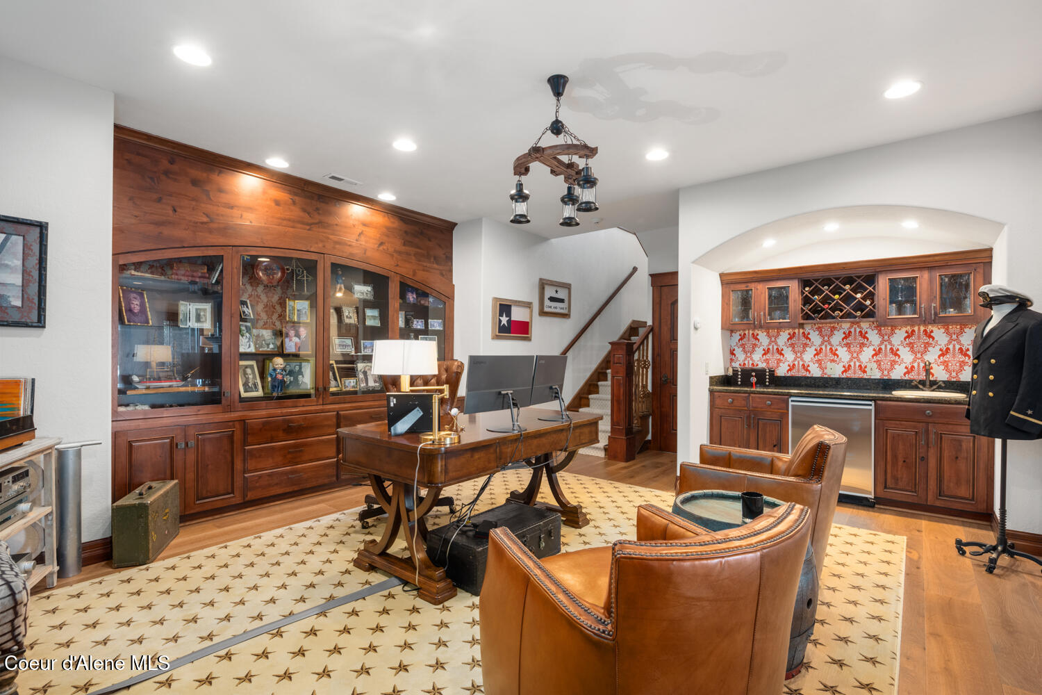 Coeur d'Alene, Idaho, 83814, United States, 4 Bedrooms Bedrooms, ,4 BathroomsBathrooms,Residential,For Sale,1909432