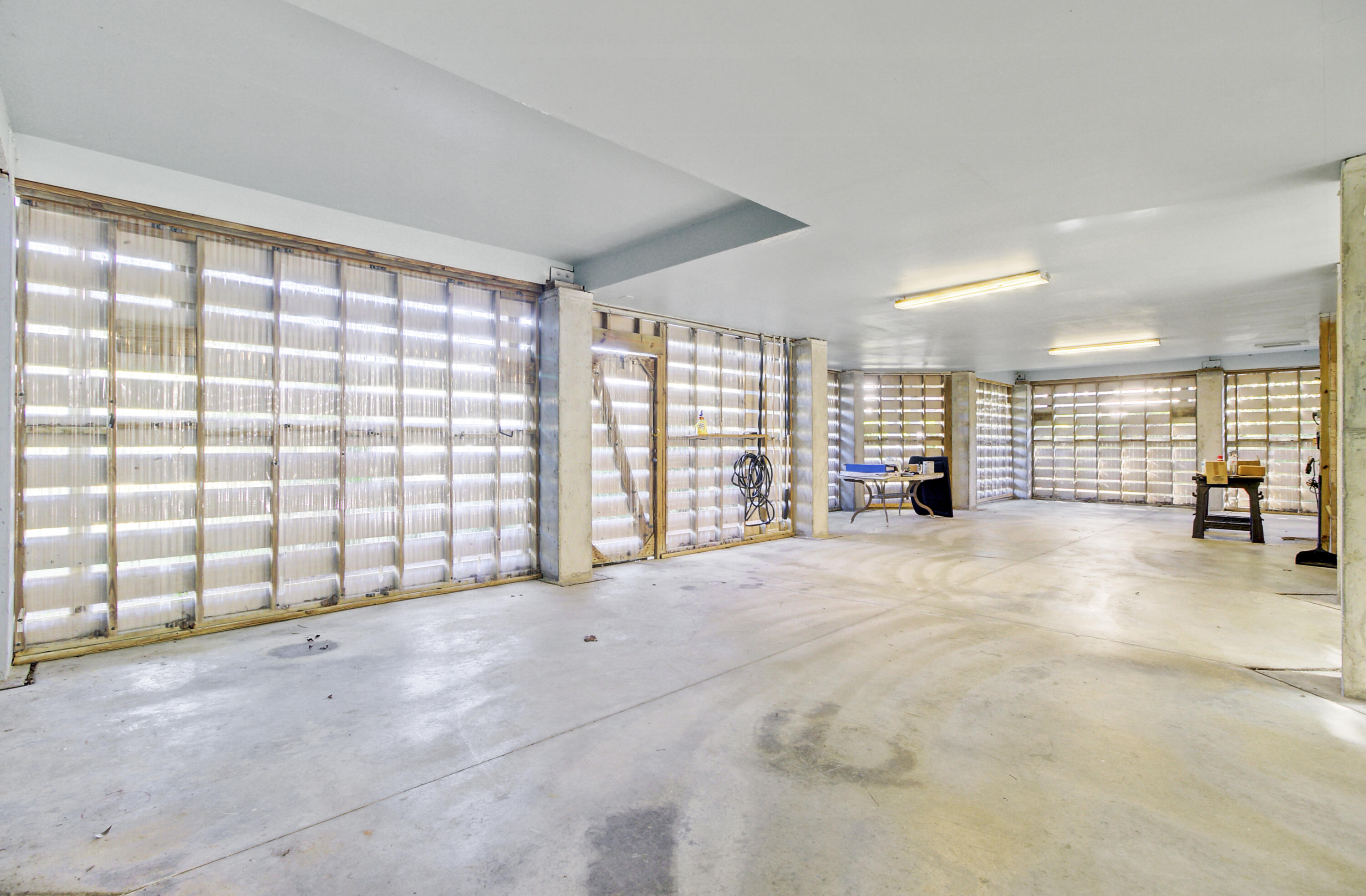 Mount Pleasant, South Carolina, 29464, United States, 3 Bedrooms Bedrooms, ,3 BathroomsBathrooms,Residential,For Sale,1992049