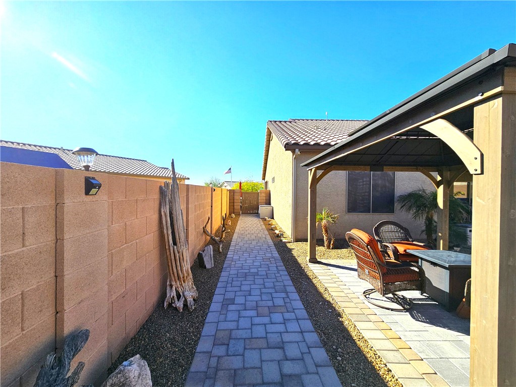 Lake Havasu, Arizona, 86404, United States, 3 Bedrooms Bedrooms, ,2 BathroomsBathrooms,Residential,For Sale,1956180