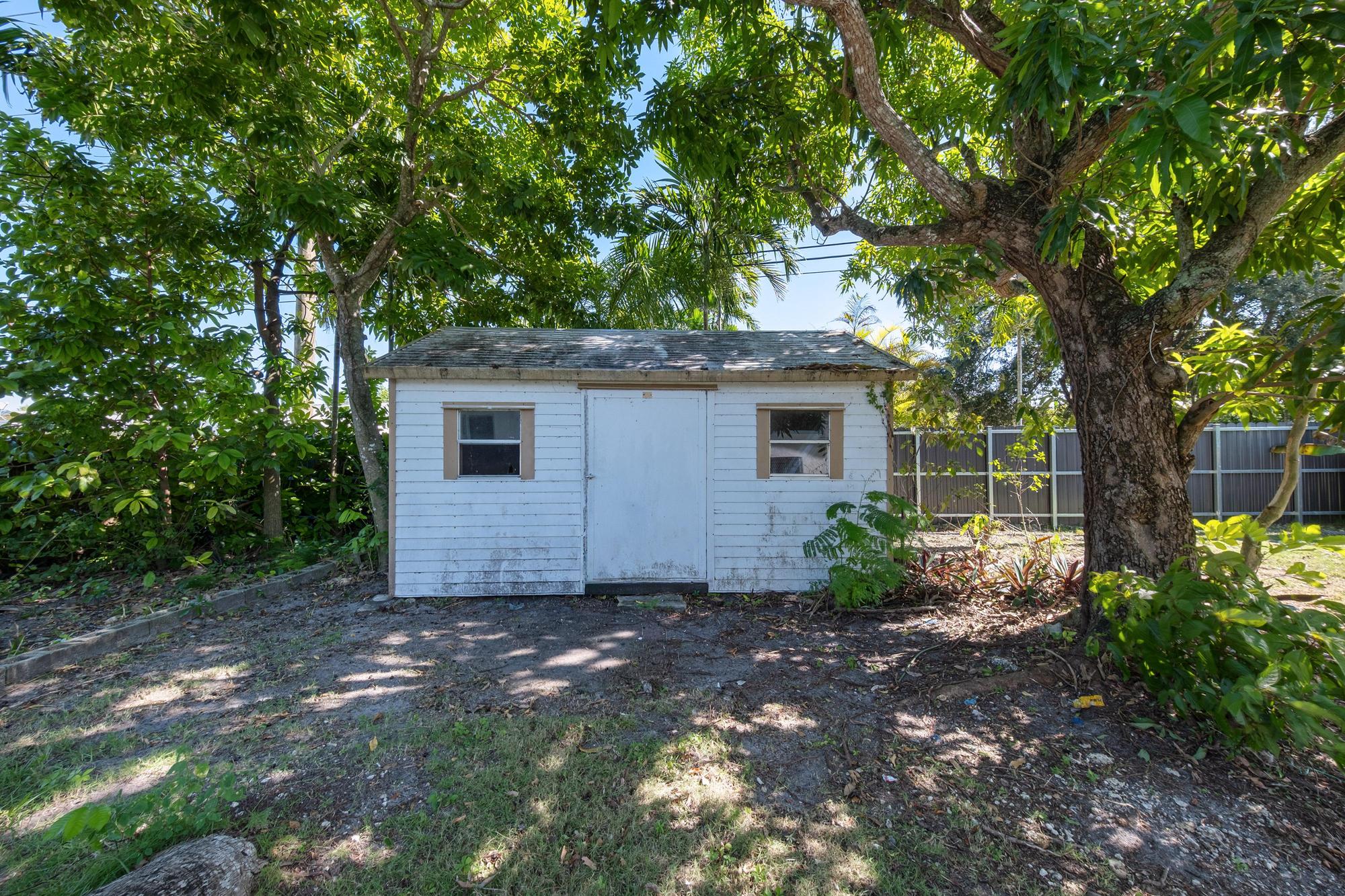 Cutler Bay, Florida, 33189, United States, 5 Bedrooms Bedrooms, ,2 BathroomsBathrooms,Residential,For Sale,1987060