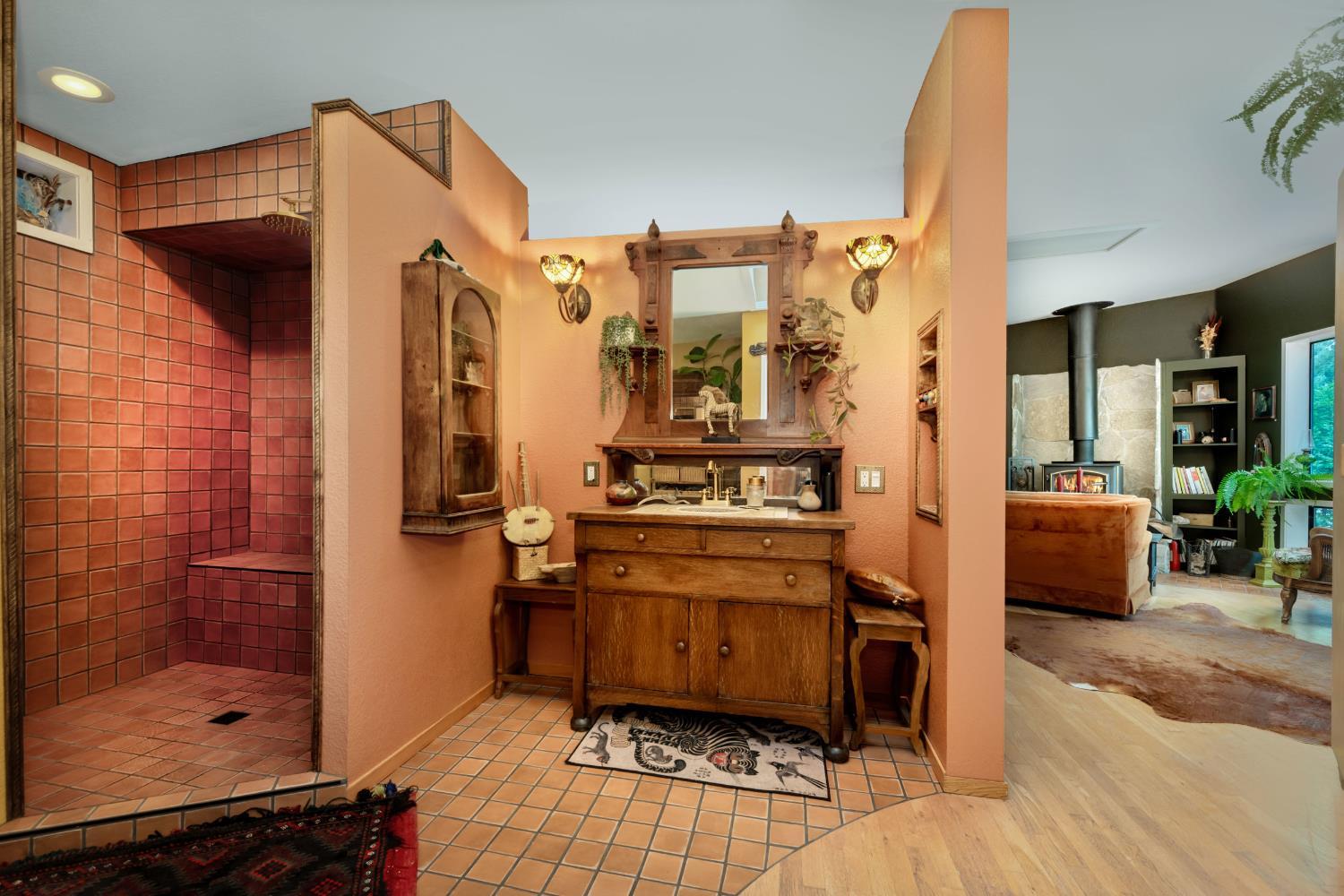 Foresthill, California, 95631, United States, 4 Bedrooms Bedrooms, ,3 BathroomsBathrooms,Residential,For Sale,2006028