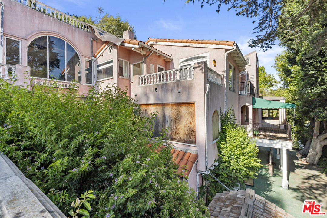 Los Angeles, California, 90046, United States, ,Land,For Sale,1891121