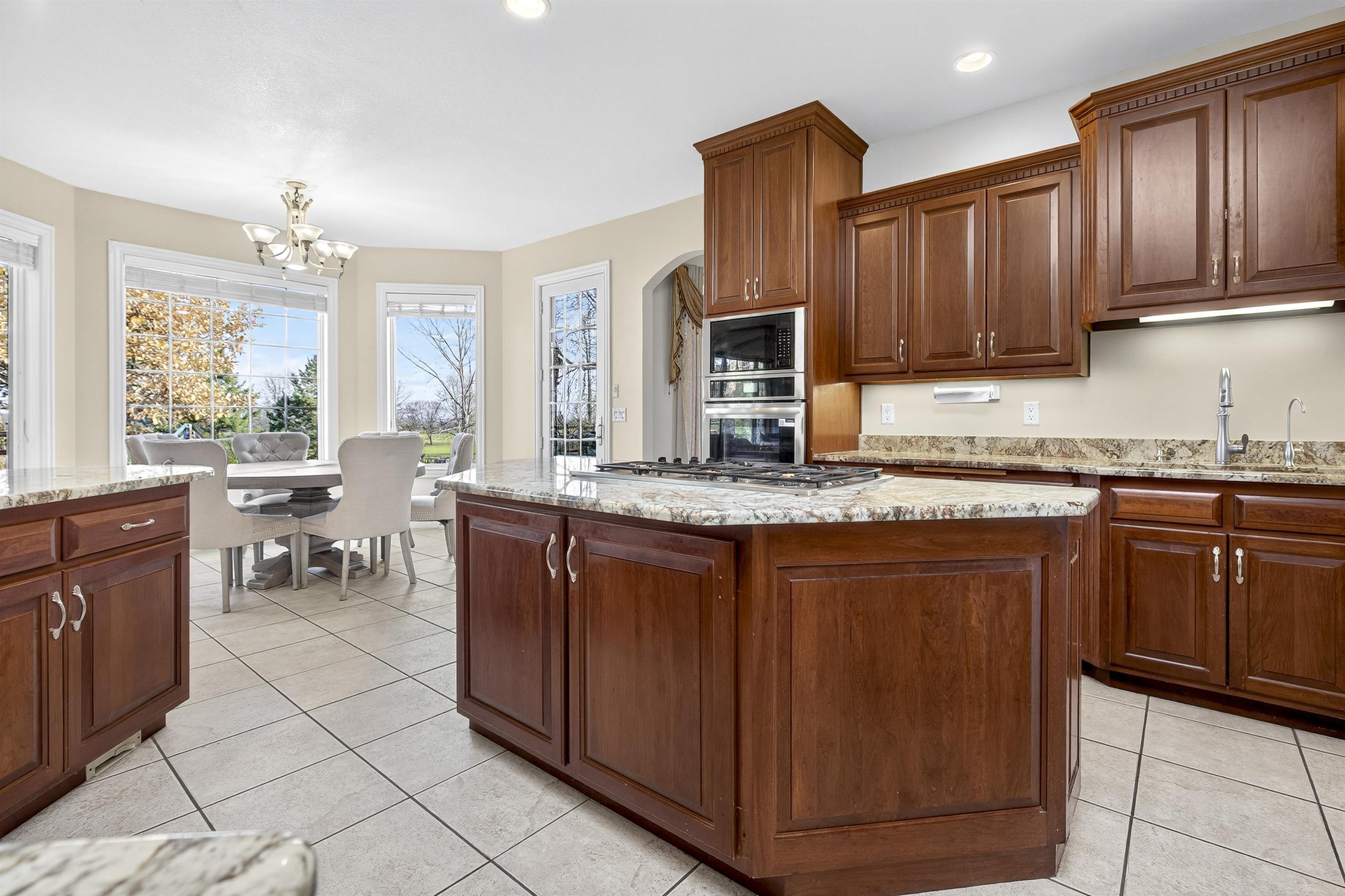 NEENAH, Wisconsin, 54956, United States, 5 Bedrooms Bedrooms, ,6 BathroomsBathrooms,Residential,For Sale,1992991