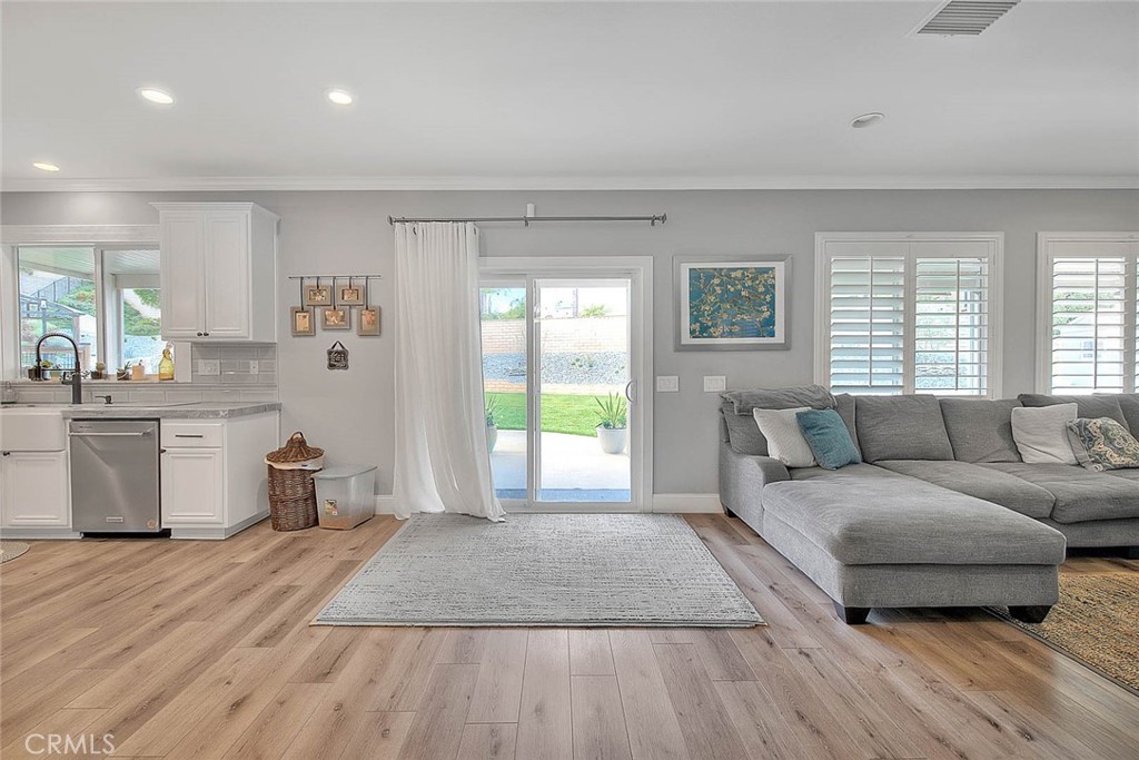 Corona, California, 92881, United States, 6 Bedrooms Bedrooms, ,6 BathroomsBathrooms,Residential,For Sale,1810577