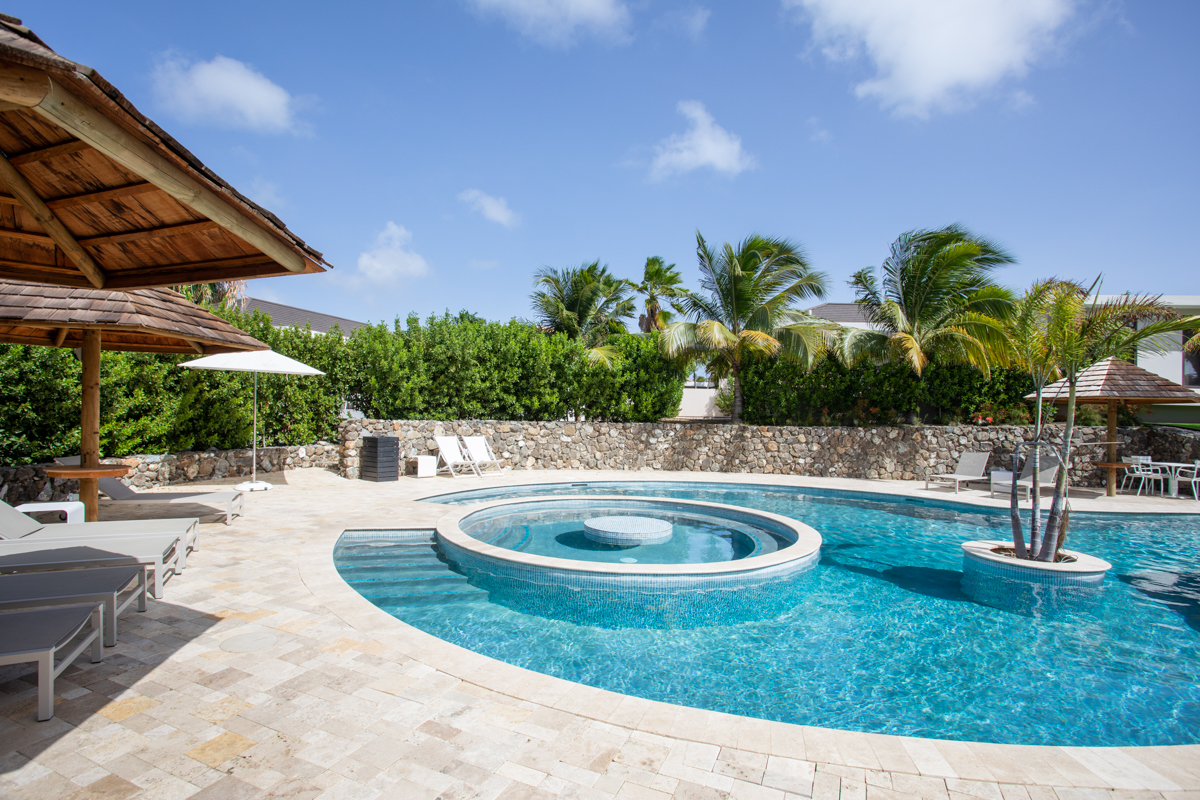 Jan Sofat, CW, 2 Bedrooms Bedrooms, ,2 BathroomsBathrooms,Residential,For Sale,1752587