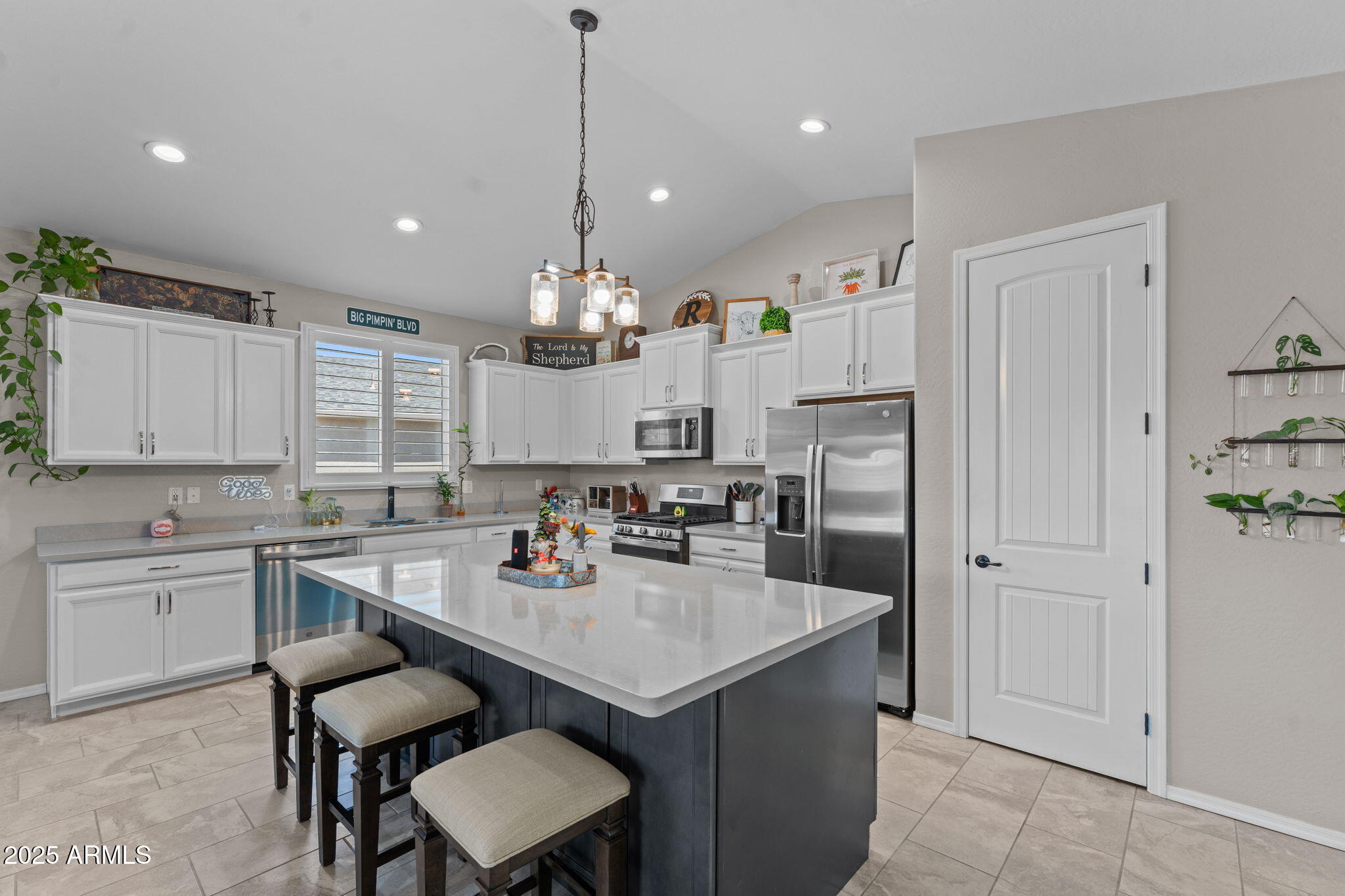 Prescott, Arizona, 86305, United States, 2 Bedrooms Bedrooms, ,2 BathroomsBathrooms,Residential,For Sale,1977514