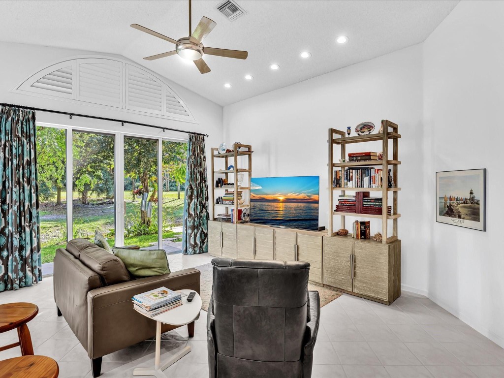 Pompano Beach, Florida, 33069, United States, 3 Bedrooms Bedrooms, ,2 BathroomsBathrooms,Residential,For Sale,2008555