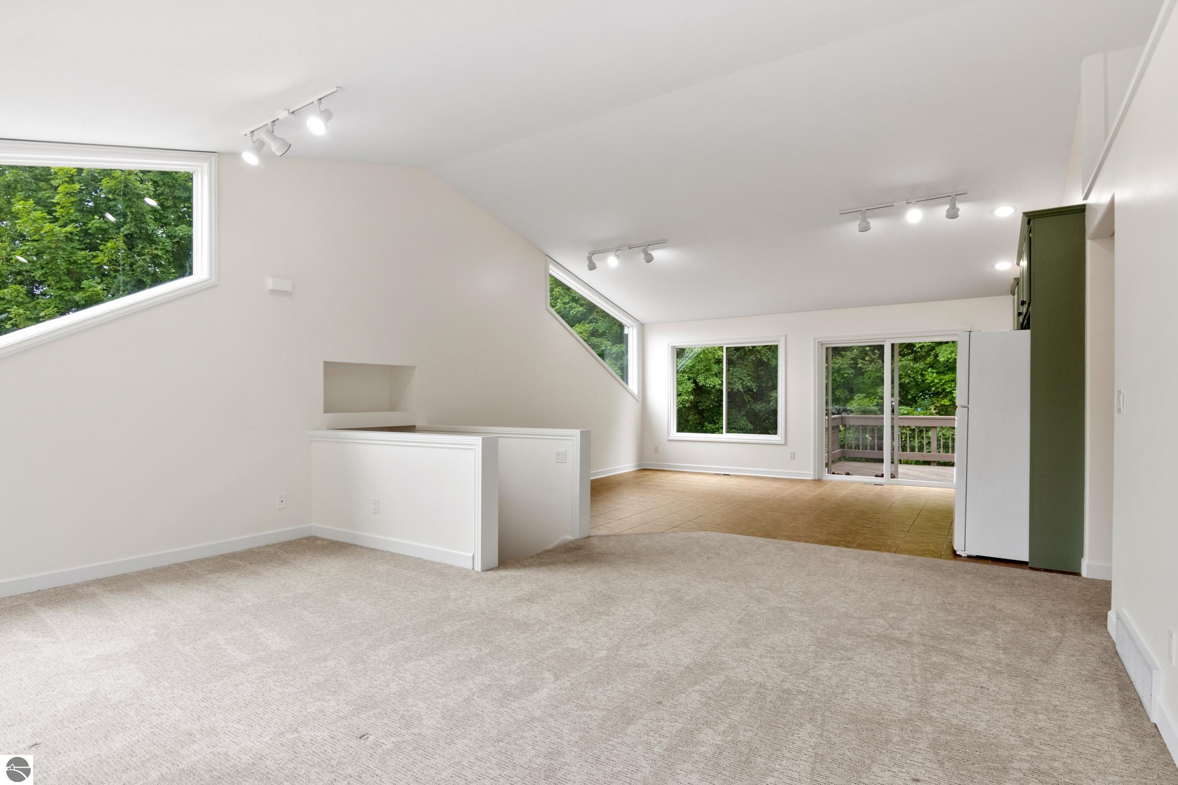 Traverse City, Michigan, 49696, United States, 4 Bedrooms Bedrooms, ,2 BathroomsBathrooms,Residential,For Sale,1878448