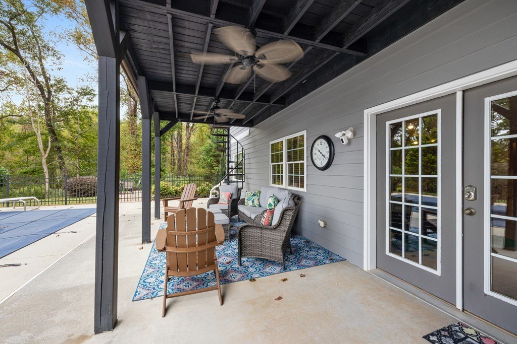 Hayesville, North Carolina, 28904, United States, 3 Bedrooms Bedrooms, ,4 BathroomsBathrooms,Residential,For Sale,1974136