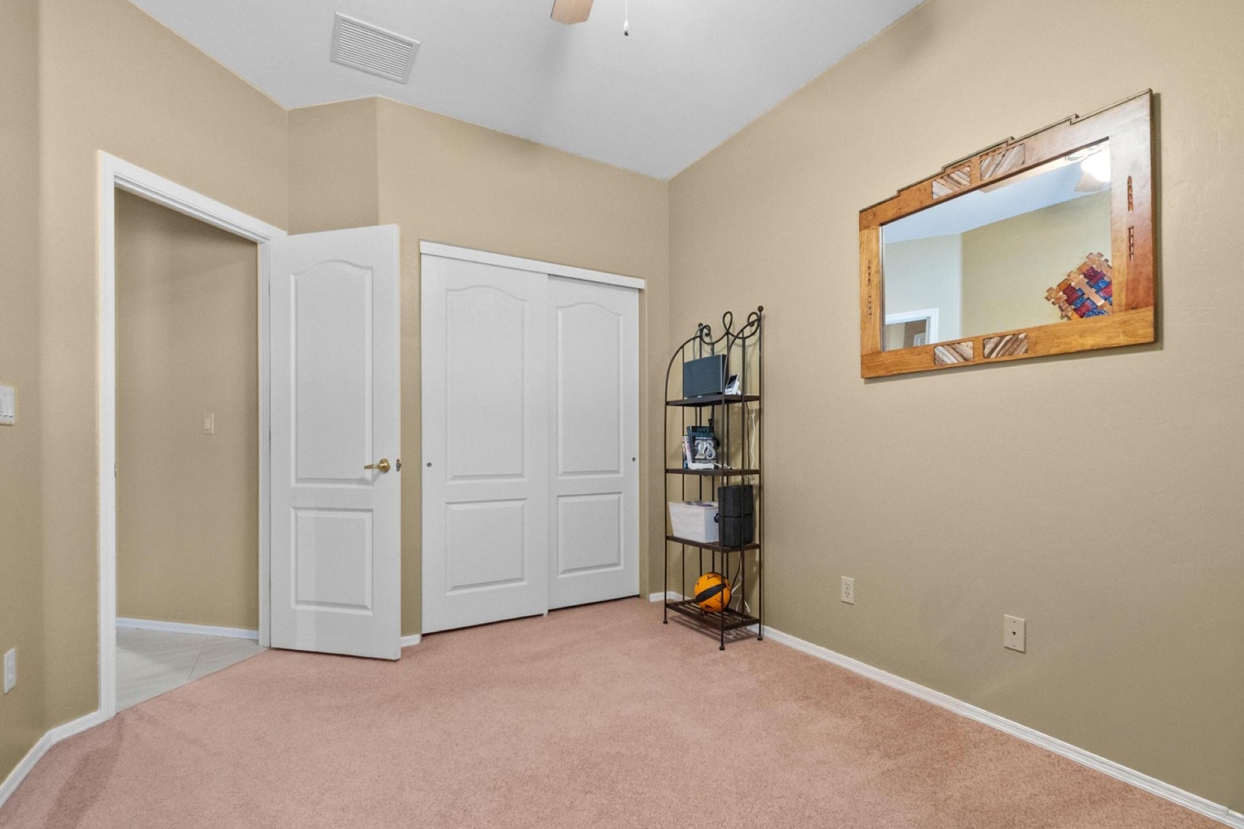  5305 N Spring View Drive  Tucson, AZ - 物件實景