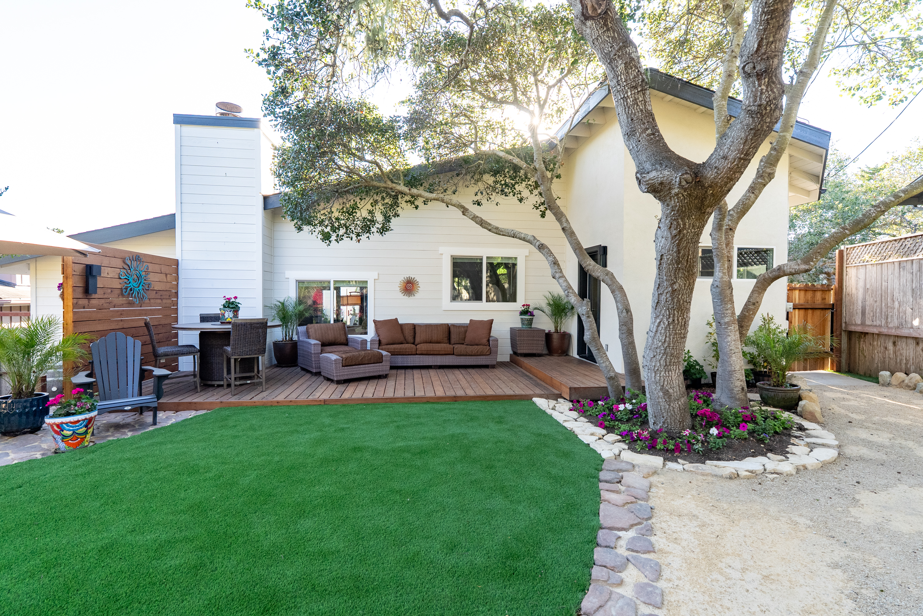  5282 Hillcrest Drive - 物件實景