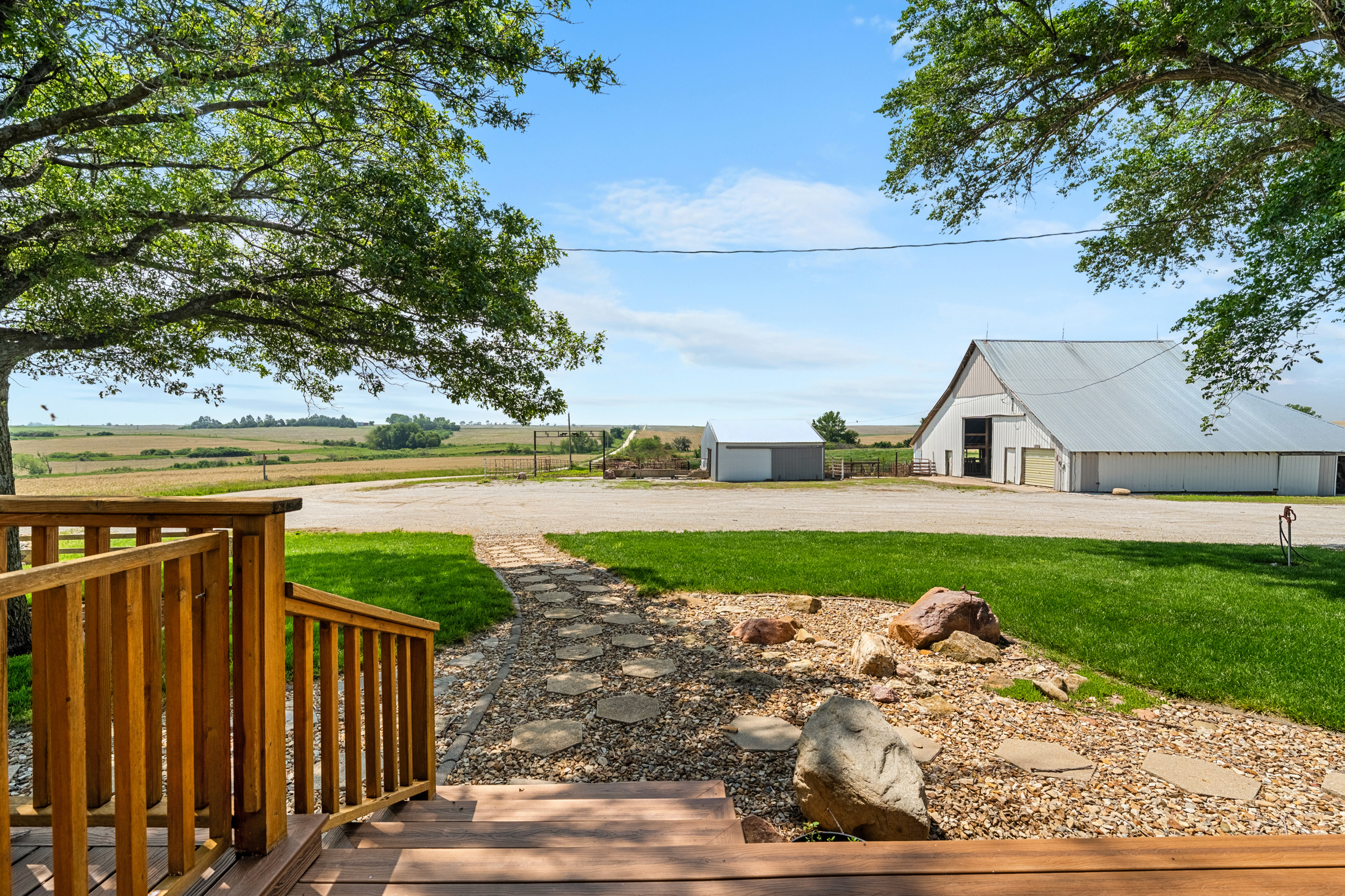 Centralia, Kansas, 66415, United States, 8 Bedrooms Bedrooms, ,4 BathroomsBathrooms,Residential,For Sale,1849924