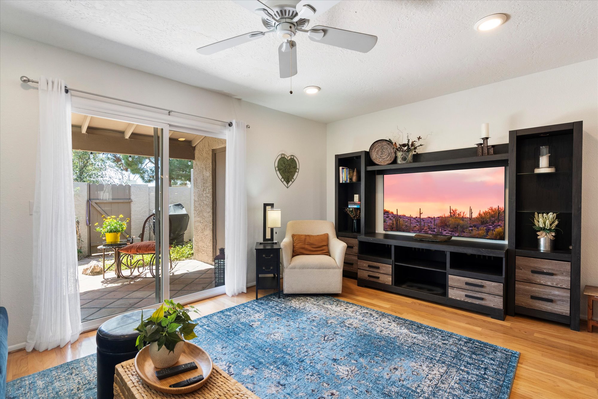  1173 E Beryl Avenue  Phoenix, AZ - 物件實景