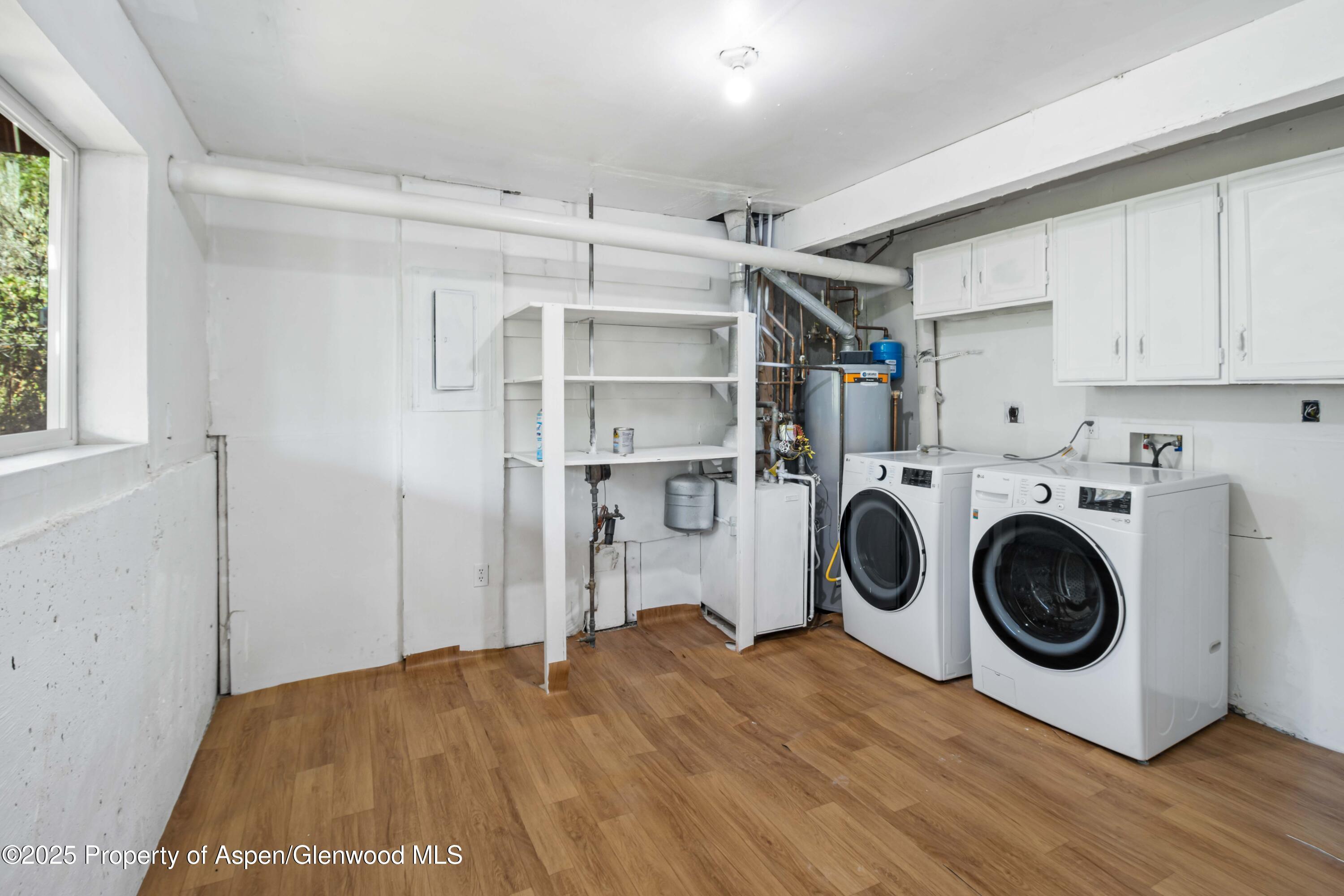 Glenwood Springs, Colorado, 81601, United States, 3 Bedrooms Bedrooms, ,3 BathroomsBathrooms,Residential,For Sale,1941964