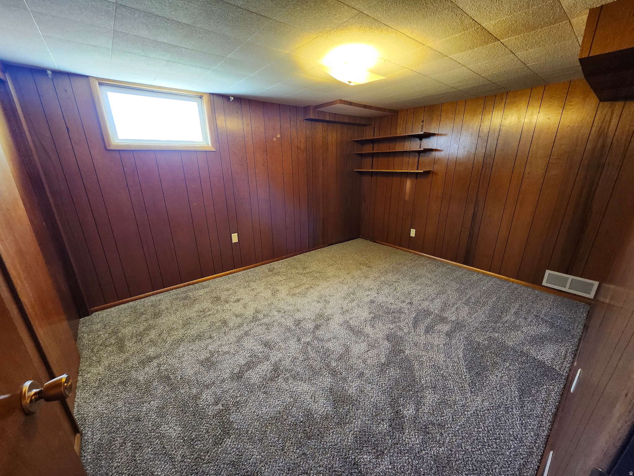 Morgan, Utah, 84050, United States, 5 Bedrooms Bedrooms, ,1 BathroomBathrooms,Residential,For Sale,1991972