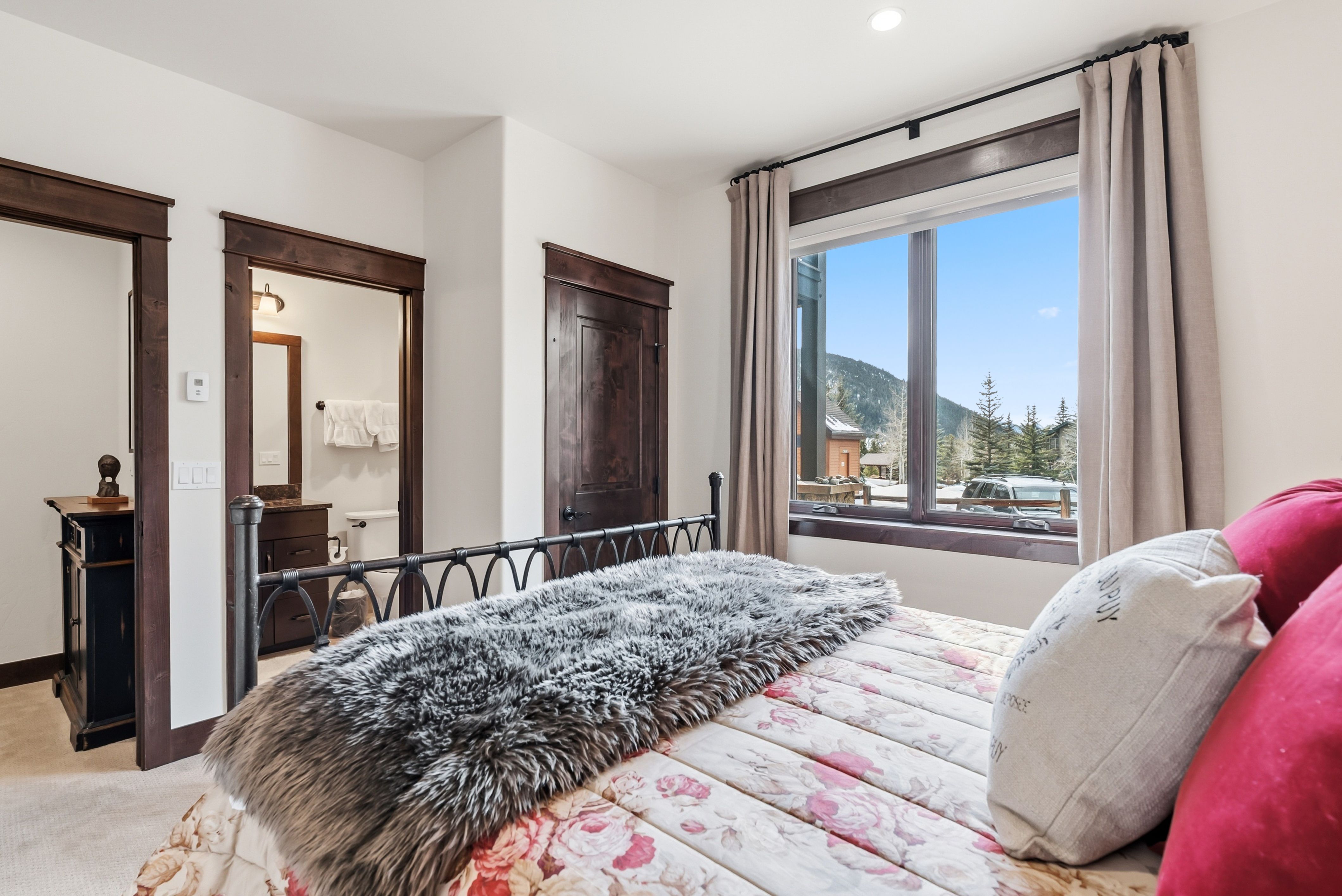  Experience Elevated Mountain Living at 59 Erickson Loop #4B - 物件實景