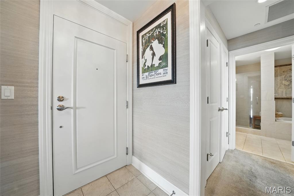 St Louis, Missouri, 63108, United States, 1 Bedroom Bedrooms, ,1 BathroomBathrooms,Residential,For Sale,1826533