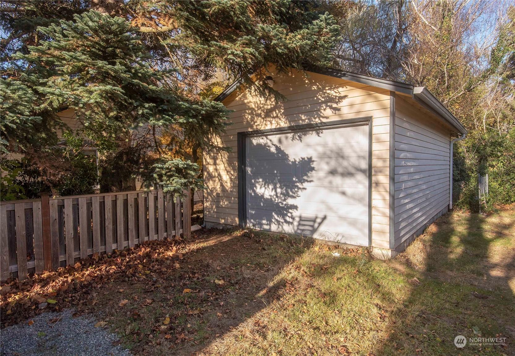 102 6TH STREET, NORTH BEND, Washington, 98045, United States, 2 Bedrooms Bedrooms, ,1 BathroomBathrooms,Residential,For Sale,102 6TH STREET,1434277