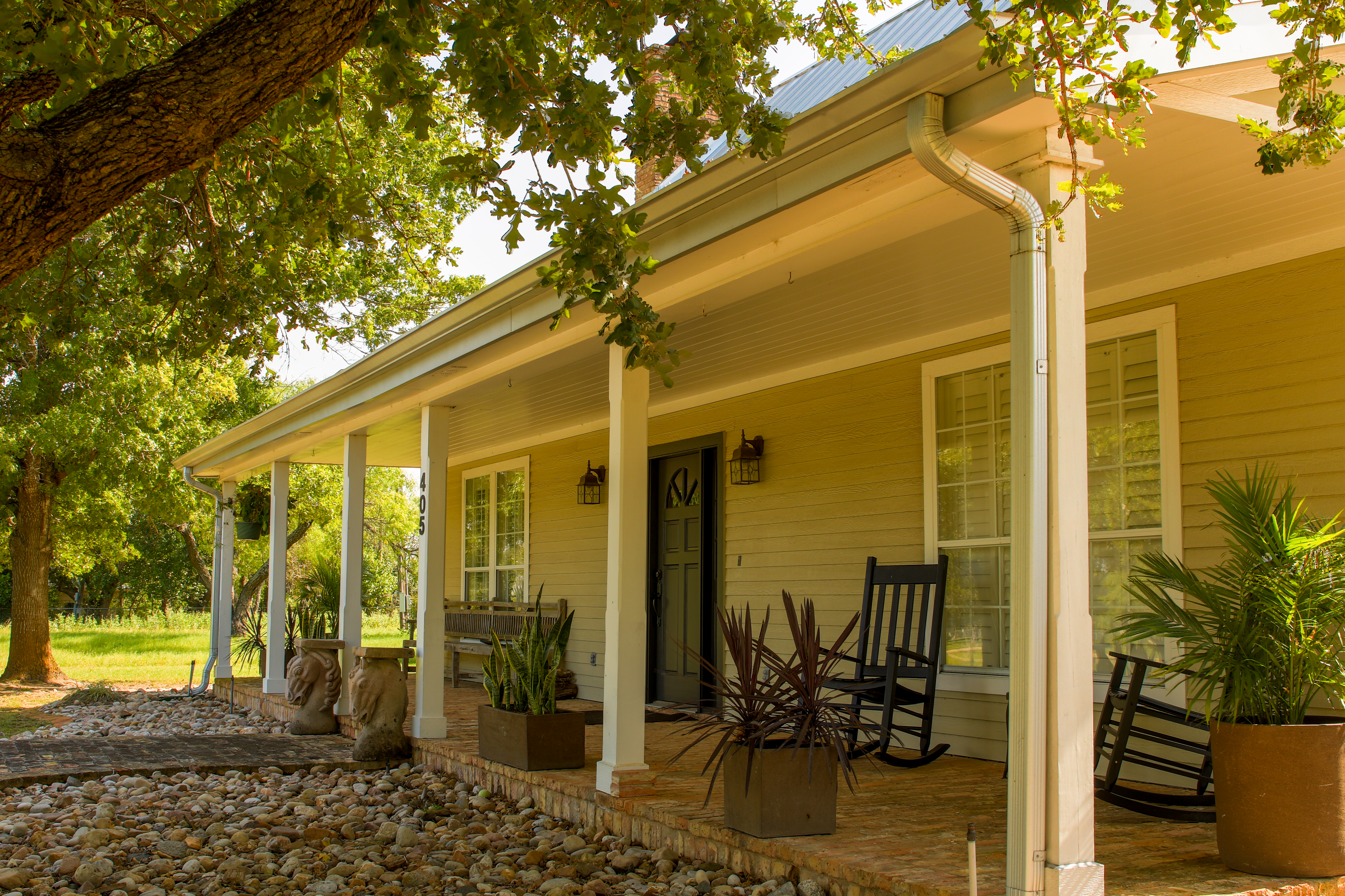  Fredericksburg Estate on 3 Acres - 物件實景