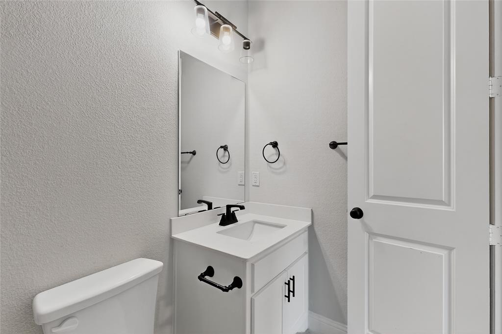 Mansfield, Texas, 76063, United States, 4 Bedrooms Bedrooms, ,4 BathroomsBathrooms,Residential,For Sale,1937764