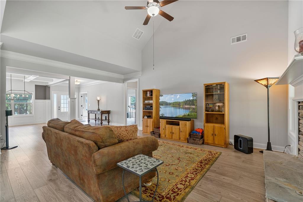 Loganville, Georgia, 30052, United States, 4 Bedrooms Bedrooms, ,3 BathroomsBathrooms,Residential,For Sale,1979401