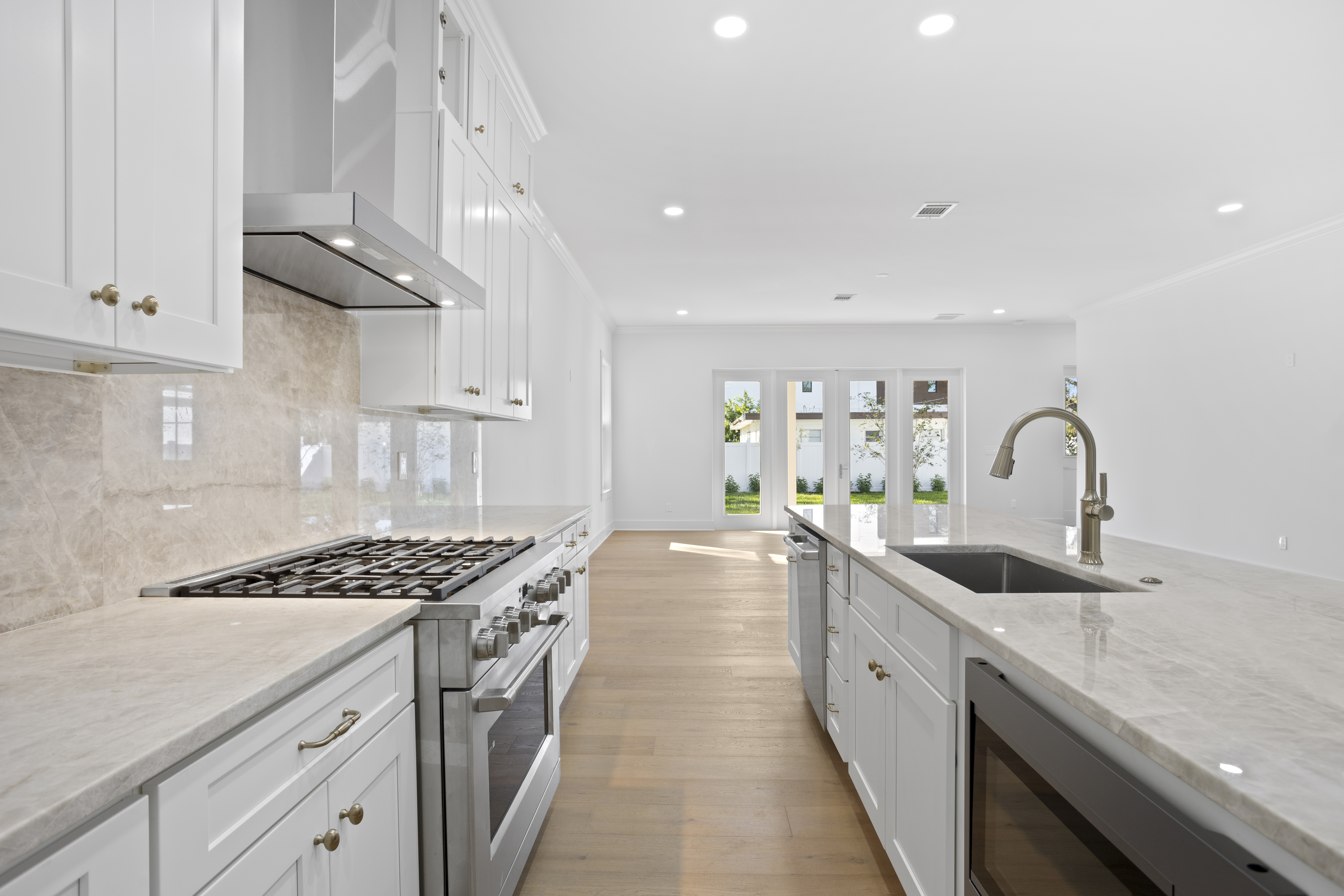 Tampa, Florida, 33611, United States, 4 Bedrooms Bedrooms, ,3 BathroomsBathrooms,Residential,For Sale,1977449