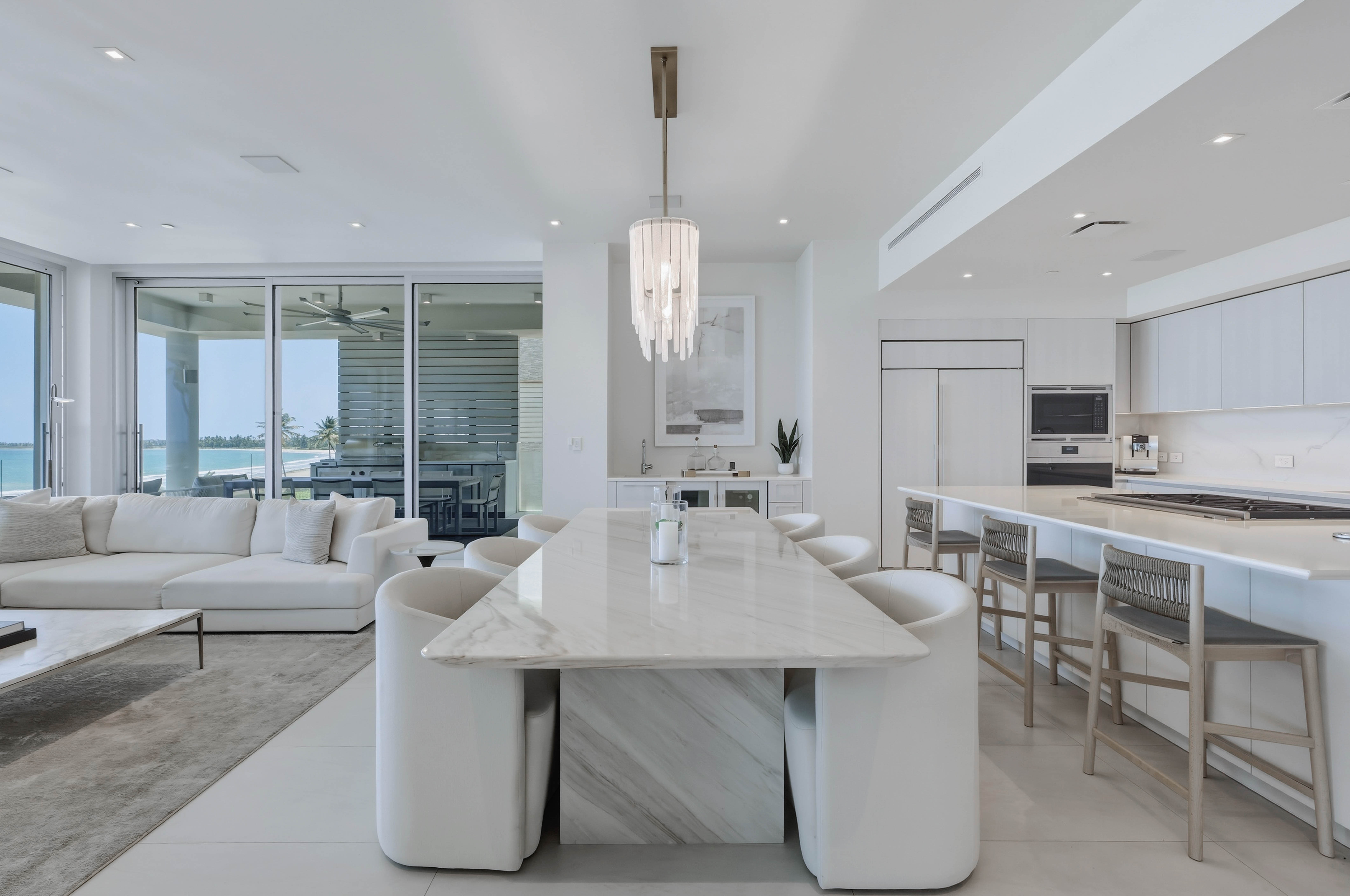  Beachfront Living at Four Seasons Resort and Residences - 物件實景