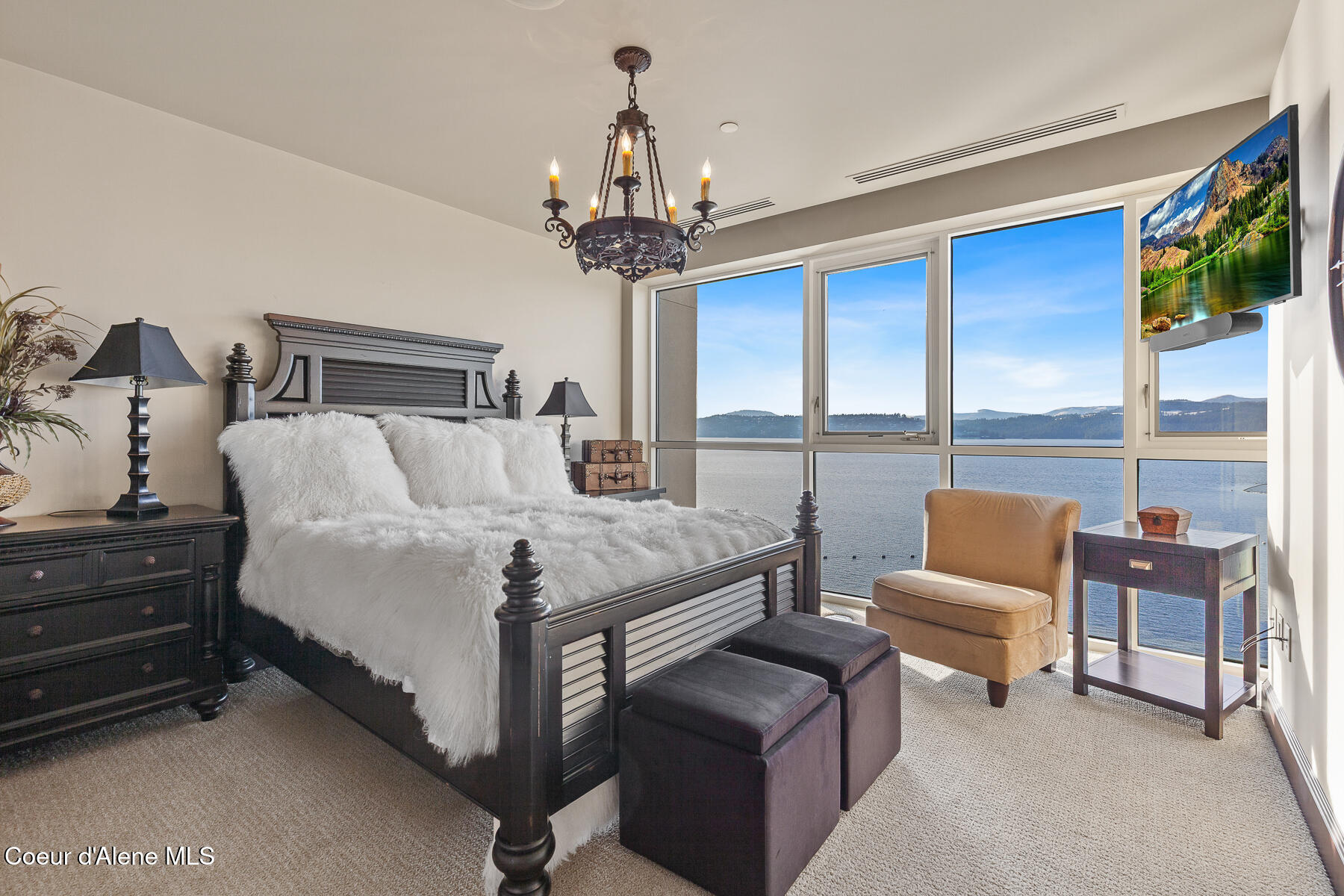 Coeur d'Alene, Idaho, 83814, United States, 4 Bedrooms Bedrooms, ,Residential,For Sale,2010702