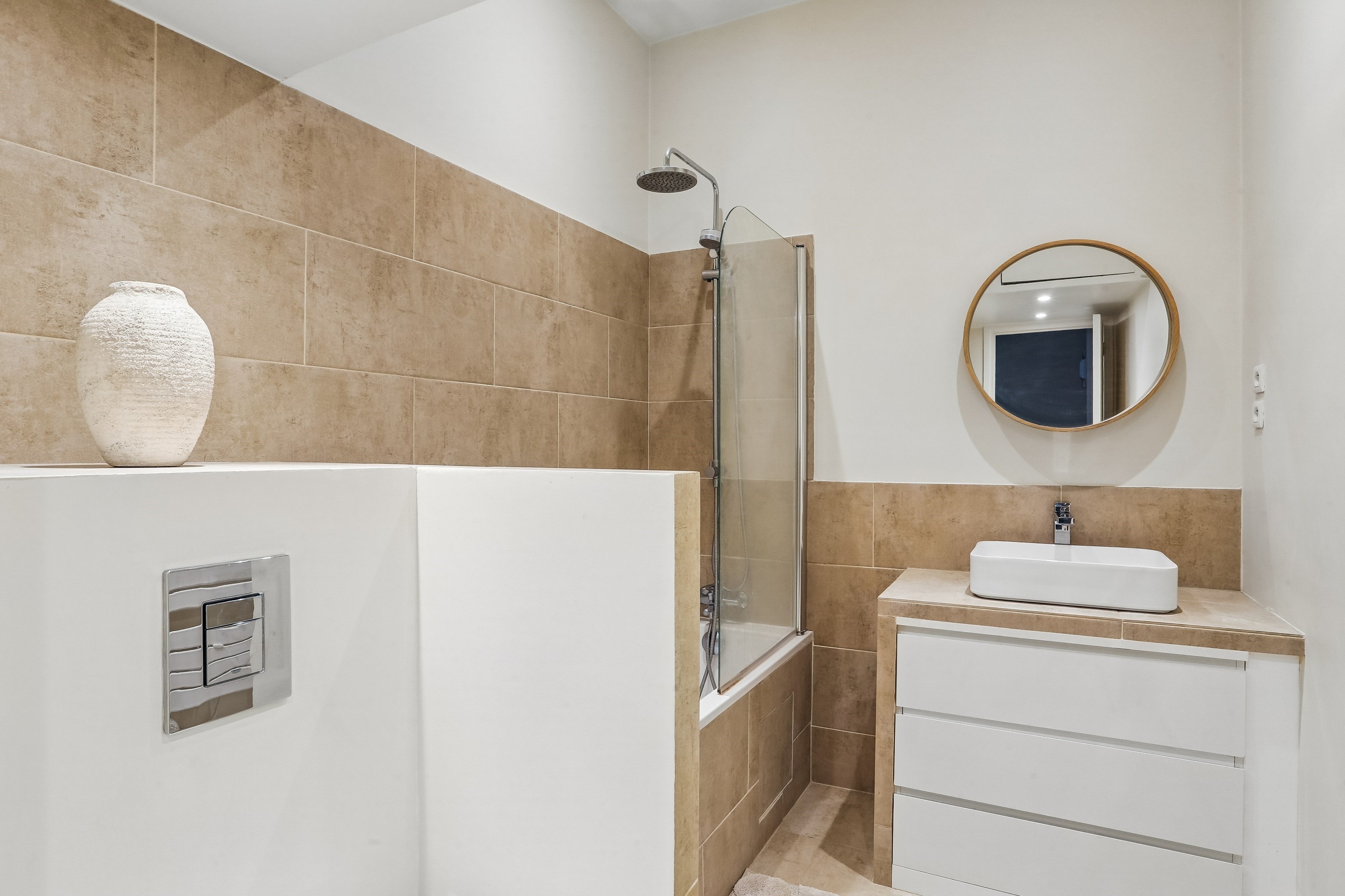  Exclusive Listing. Paris 3rd - Elegant 18th-Century Apartment with Exceptional … - 物件實景