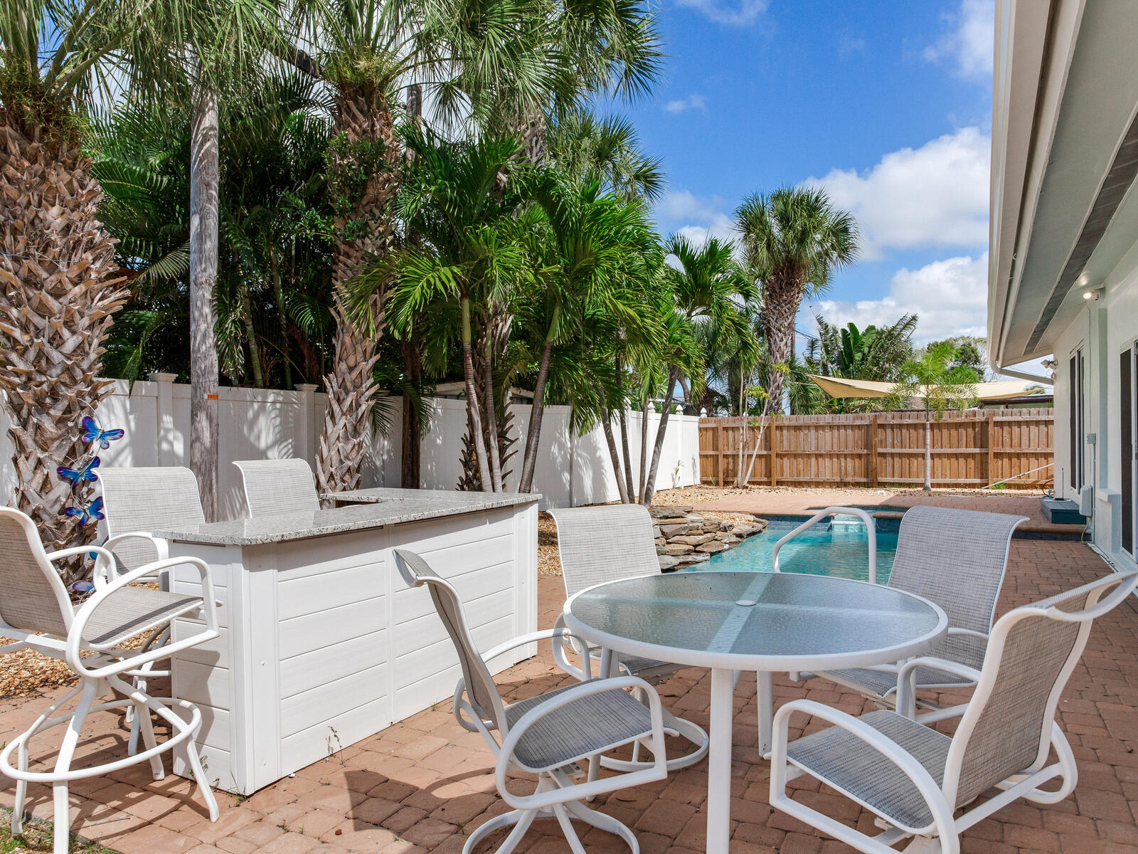 Treasure Island, Florida, 33706, United States, 3 Bedrooms Bedrooms, ,2 BathroomsBathrooms,Residential,For Sale,1981949