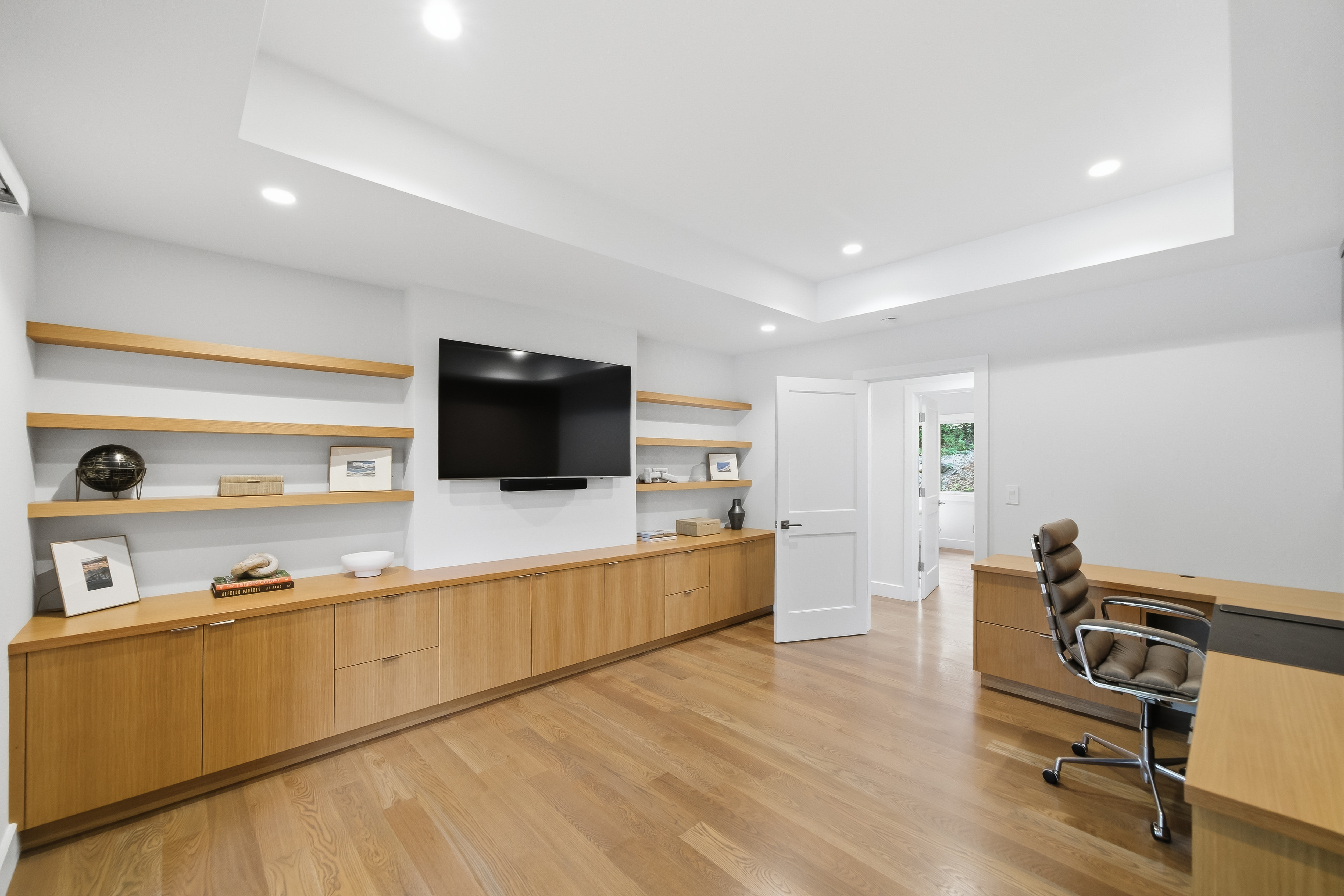  Contemporary Luxury with Pool, Tennis, and Solar - 物件實景