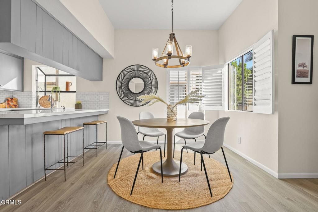 Pasadena, California, 91101, United States, 2 Bedrooms Bedrooms, ,2 BathroomsBathrooms,Residential,For Sale,1989436