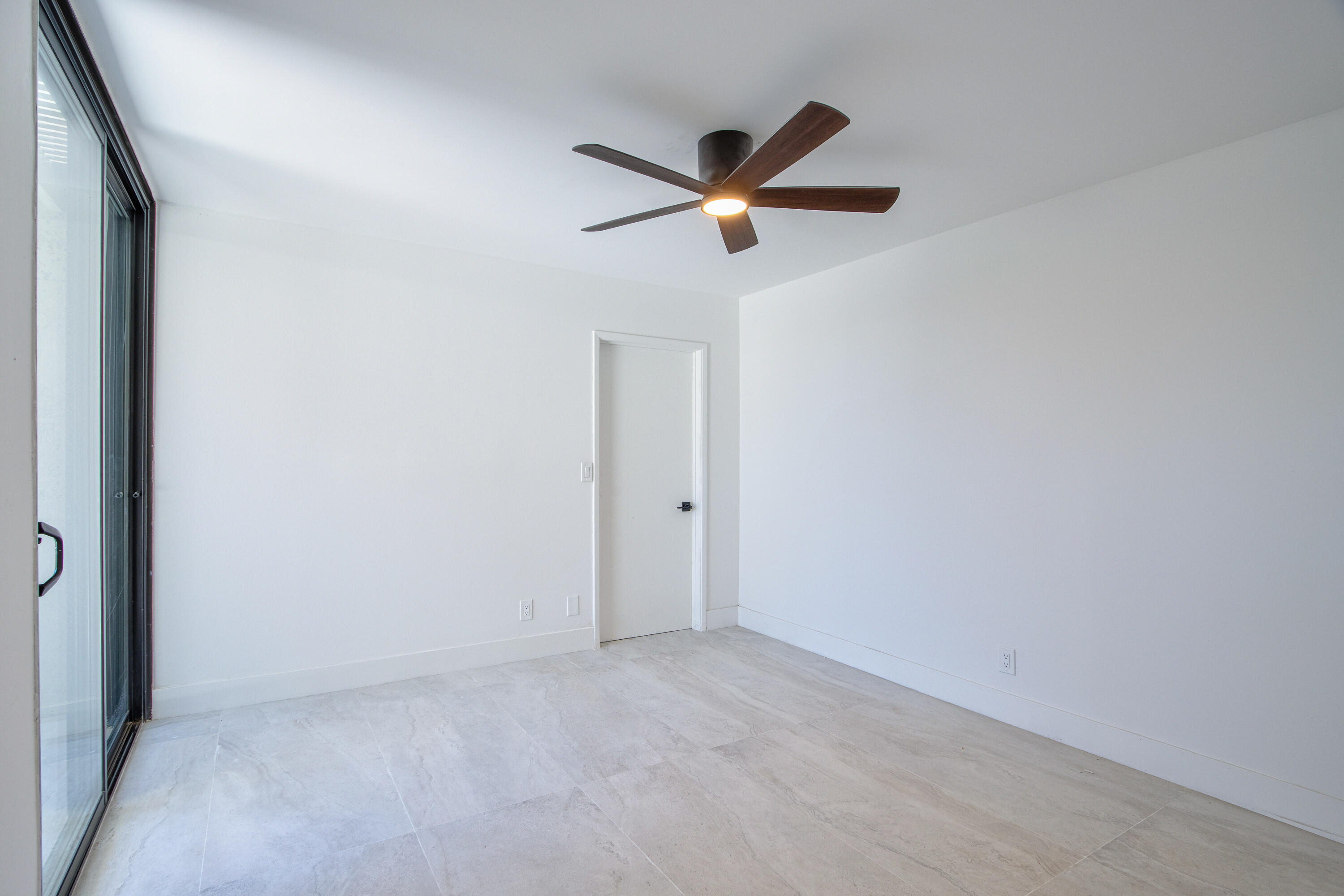 Palm Springs, California, 92262, United States, 2 Bedrooms Bedrooms, ,2 BathroomsBathrooms,Residential,For Sale,1890767