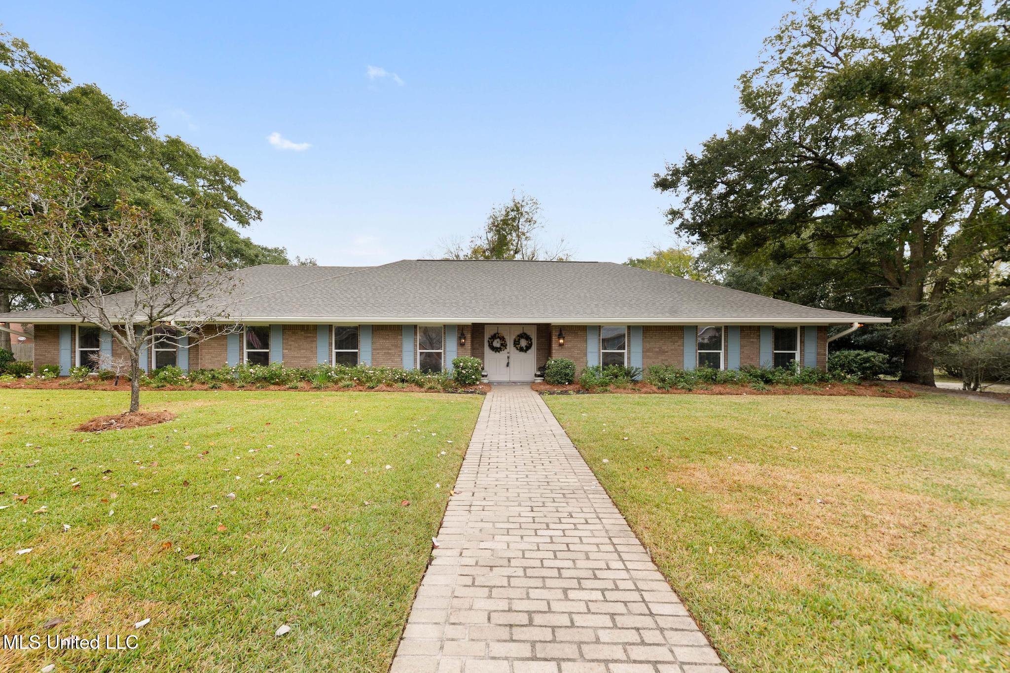 Gulfport, Mississippi, 39507, United States, 4 Bedrooms Bedrooms, ,2 BathroomsBathrooms,Residential,For Sale,2002135