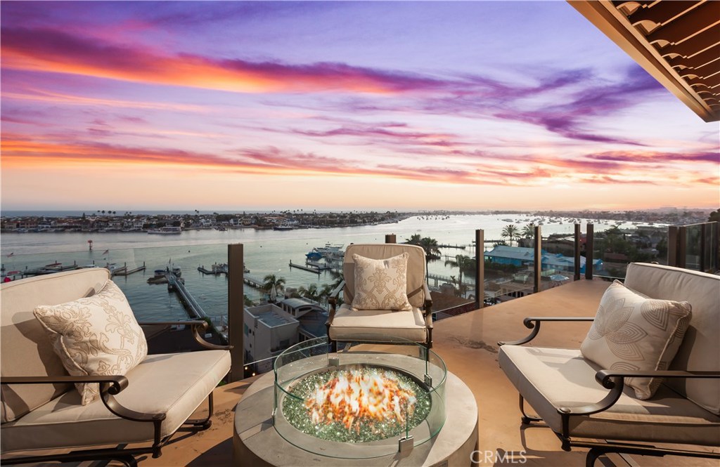Corona del Mar, California, 92625, United States, 4 Bedrooms Bedrooms, ,4 BathroomsBathrooms,Residential,For Sale,1874360