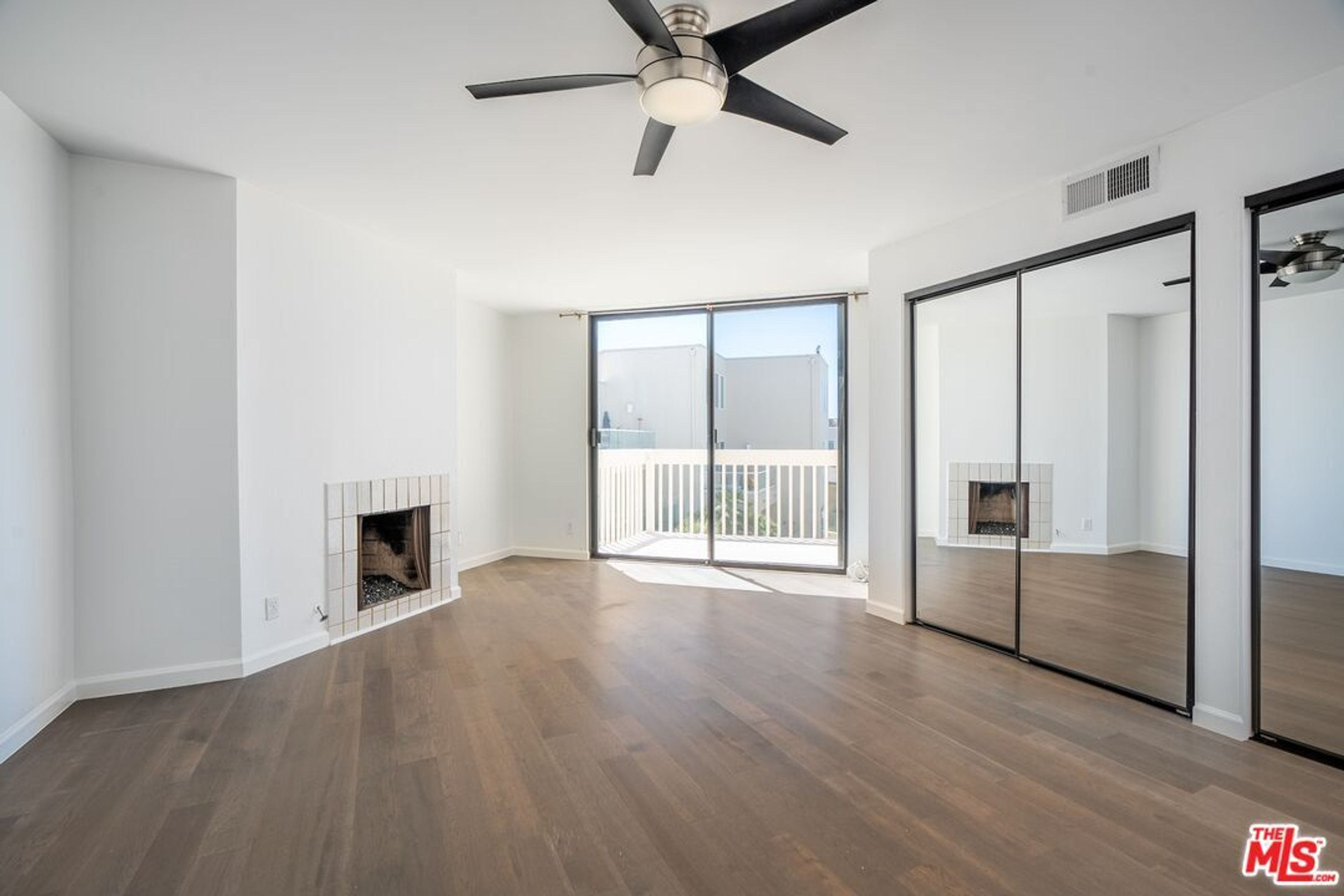  7301 Vista Del Mar, B105 - 物件實景