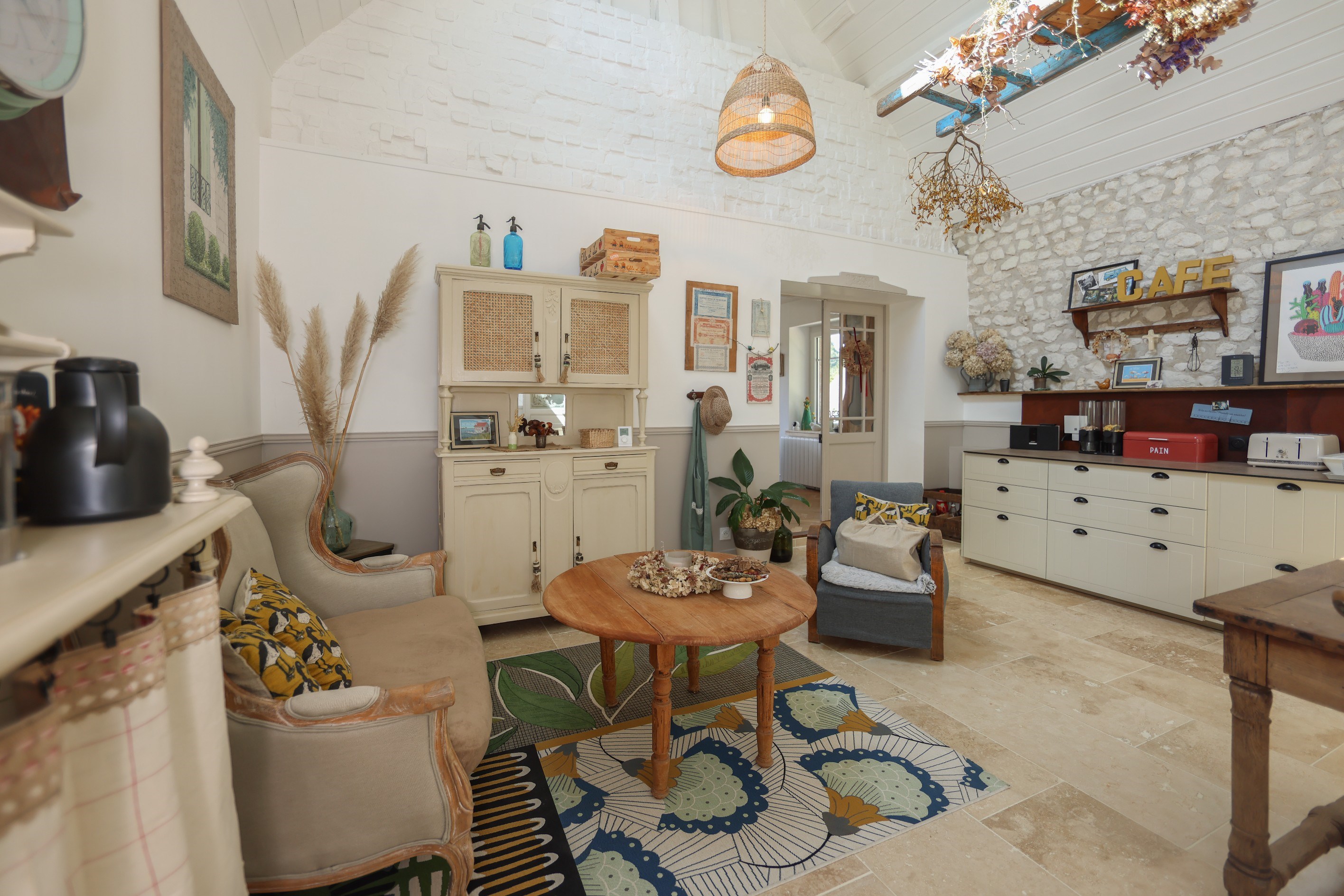  VALLEE DE LA COURSE: A CHARMING ESTATE - 物件實景
