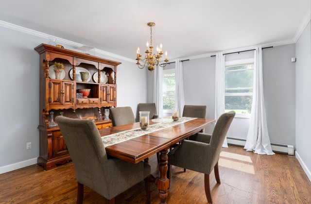 Wadng River, New York, 11792, United States, 4 Bedrooms Bedrooms, ,4 BathroomsBathrooms,Residential,For Sale,1846934