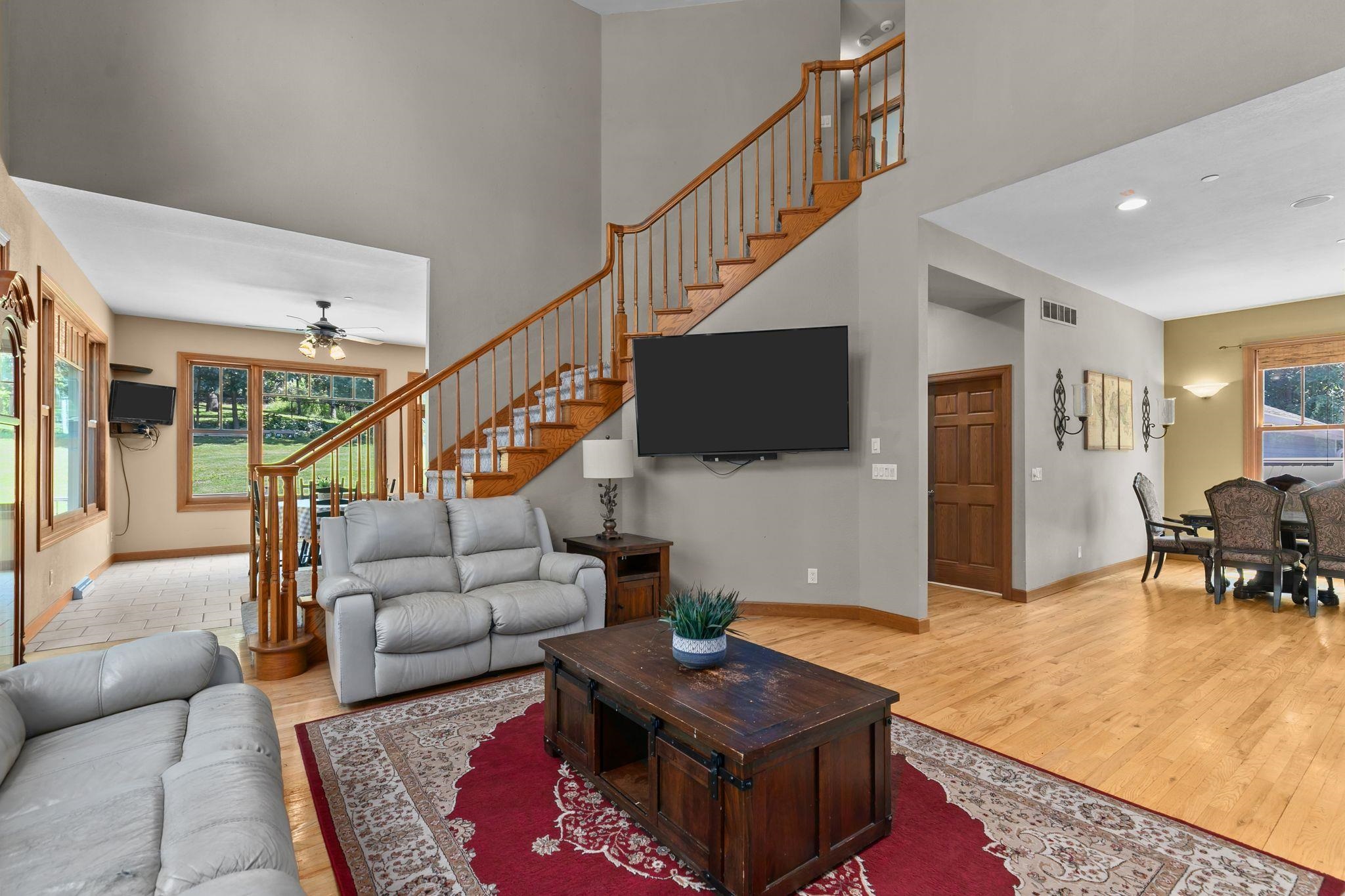 Berlin, Wisconsin, 54923, United States, 5 Bedrooms Bedrooms, ,4 BathroomsBathrooms,Residential,For Sale,1974961