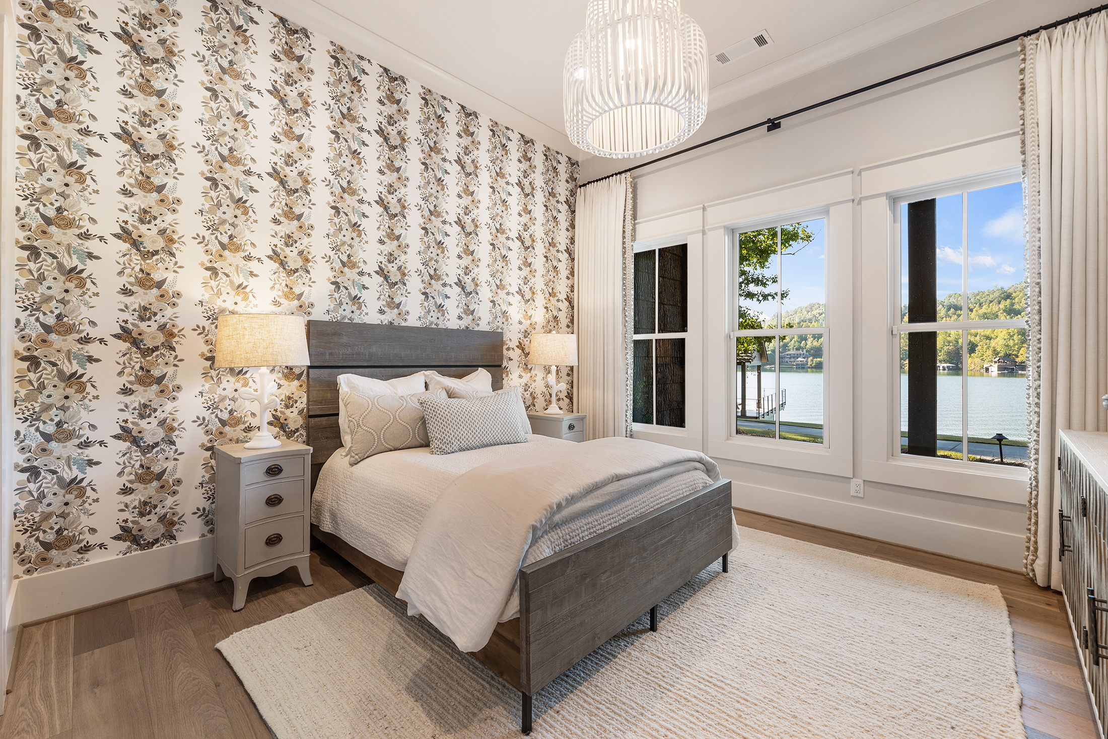  Breathtaking Lake Burton Views from an Exceptional Custom Lakehouse - 物件實景
