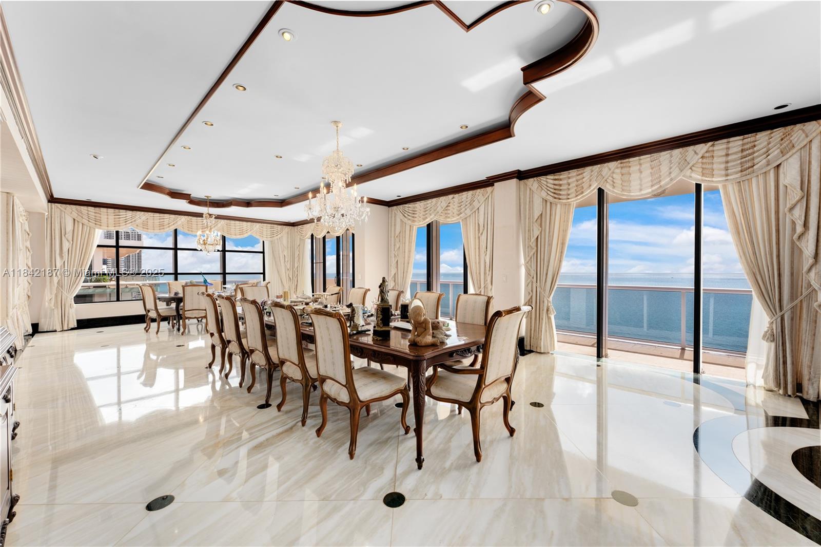Miami Beach, Florida, 33140, United States, 4 Bedrooms Bedrooms, ,7 BathroomsBathrooms,Residential,For Sale,1895466