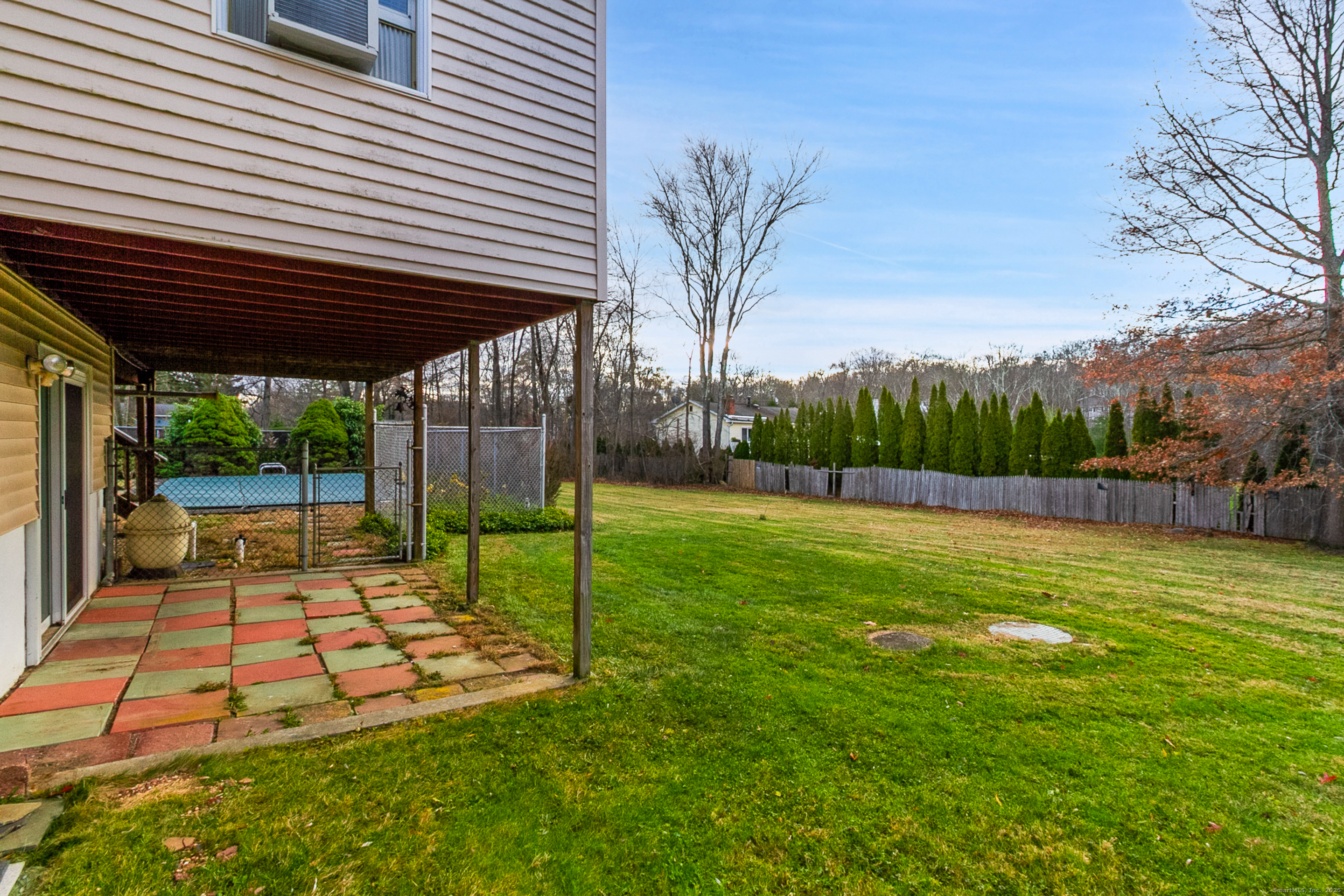 New Fairfield, Connecticut, 06812, United States, 3 Bedrooms Bedrooms, ,3 BathroomsBathrooms,Residential,For Sale,1997532