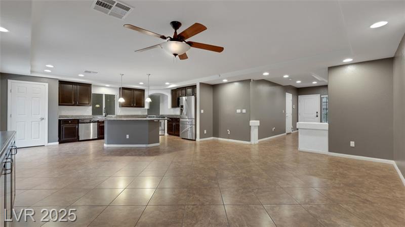 Las Vegas, Nevada, 89139, United States, 5 Bedrooms Bedrooms, ,4 BathroomsBathrooms,Residential,For Sale,1980975