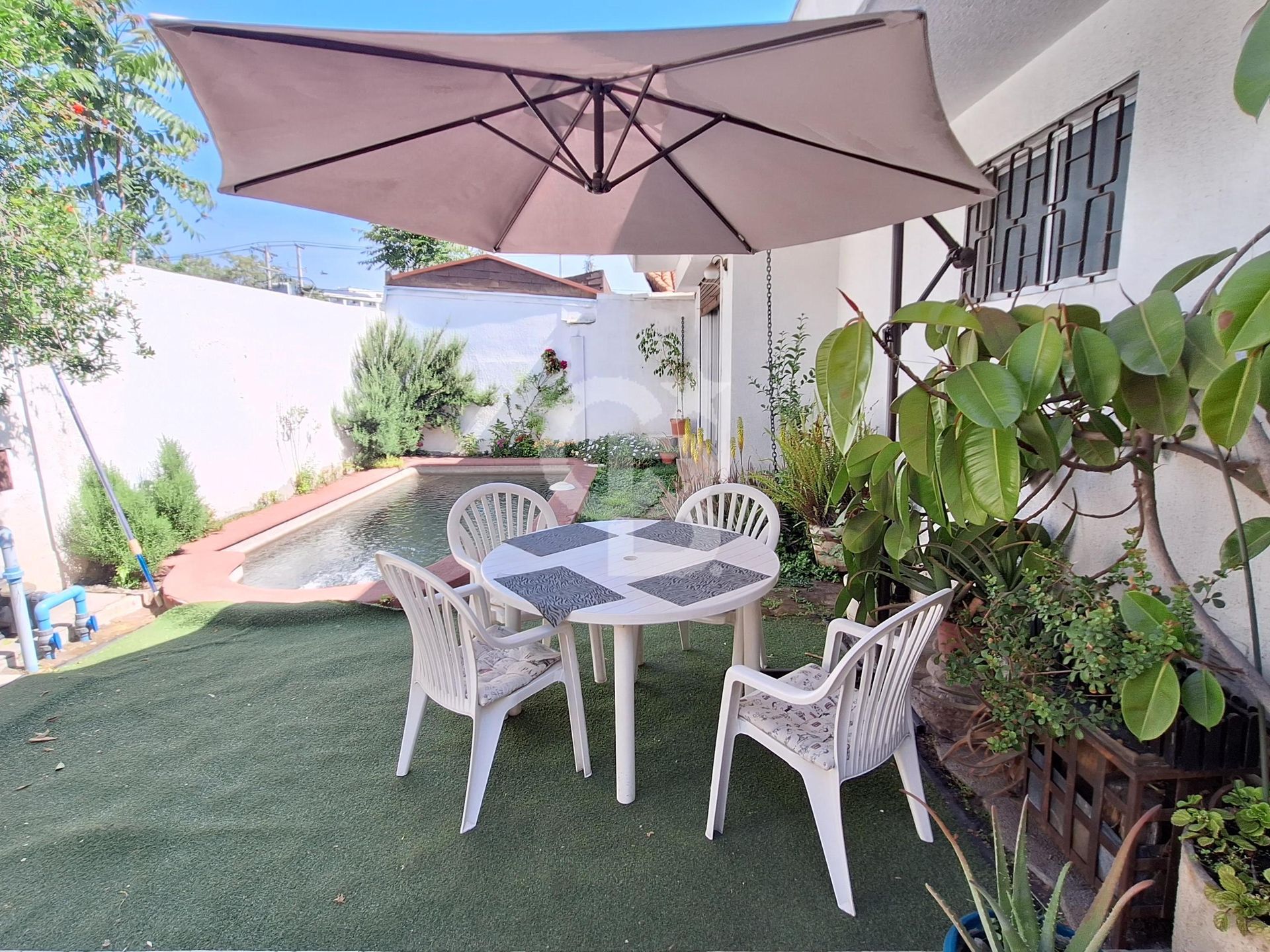 Las Condes, Chile, 5 Bedrooms Bedrooms, ,4 BathroomsBathrooms,Residential,For Sale,1992180