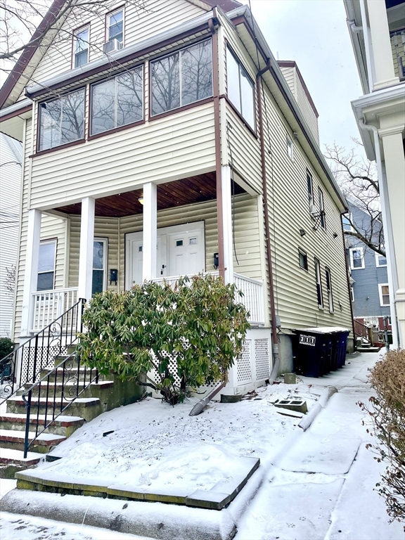 Somerville, Massachusetts, 02144, United States, 5 Bedrooms Bedrooms, ,3 BathroomsBathrooms,Residential,For Sale,1709211