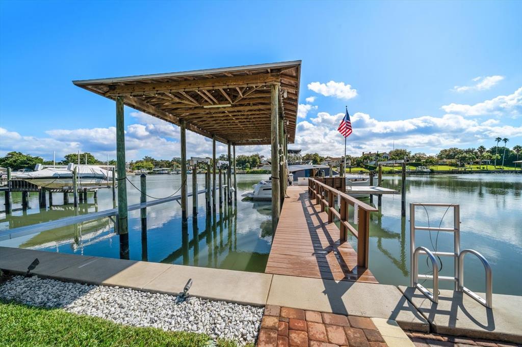 Largo, Florida, 33770, United States, 5 Bedrooms Bedrooms, ,4 BathroomsBathrooms,Residential,For Sale,2002964