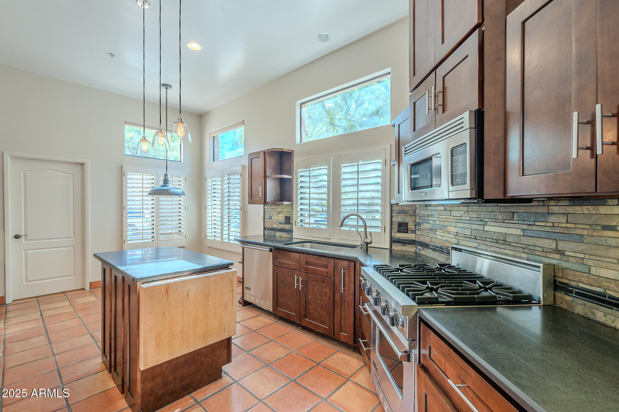 Scottsdale, Arizona, 85266, United States, 2 Bedrooms Bedrooms, ,2 BathroomsBathrooms,Residential,For Sale,1988248