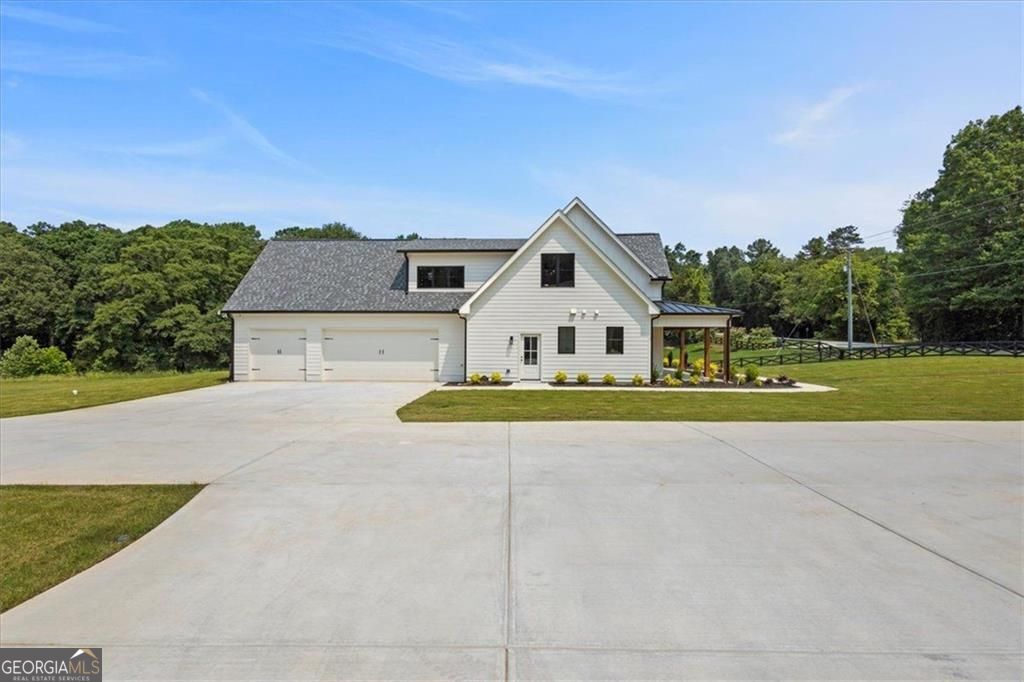 Gainesville, Georgia, 30506, United States, 5 Bedrooms Bedrooms, ,6 BathroomsBathrooms,Residential,For Sale,1908175