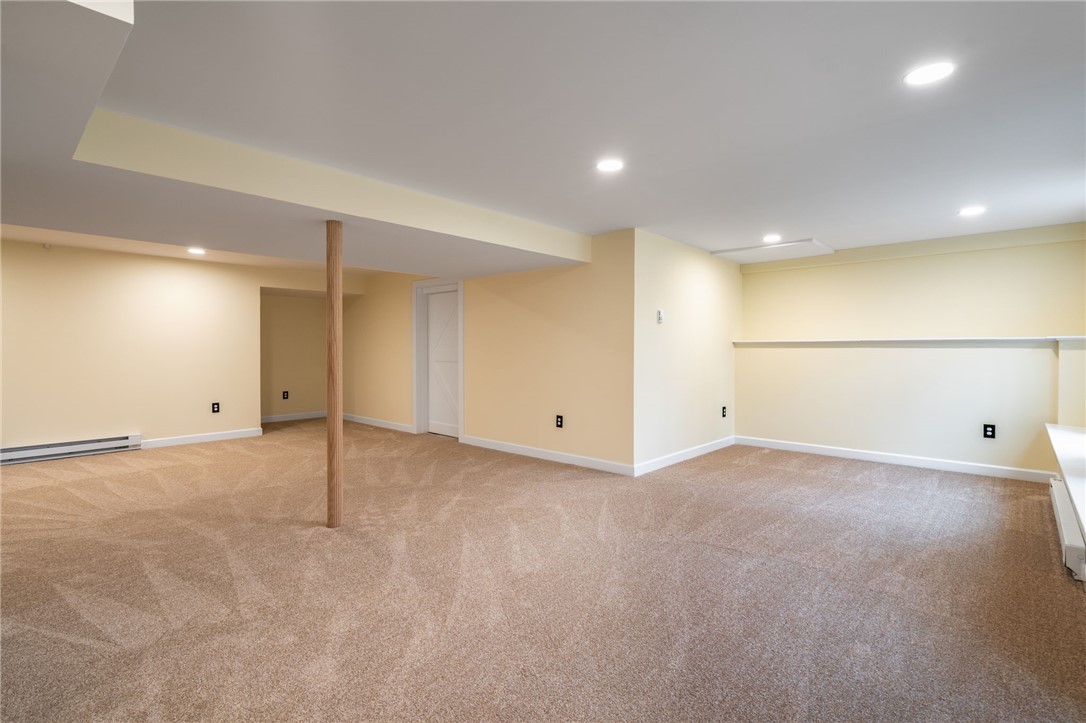 Cumberland, Rhode Island, 02864, United States, 3 Bedrooms Bedrooms, ,3 BathroomsBathrooms,Residential,For Sale,1991986