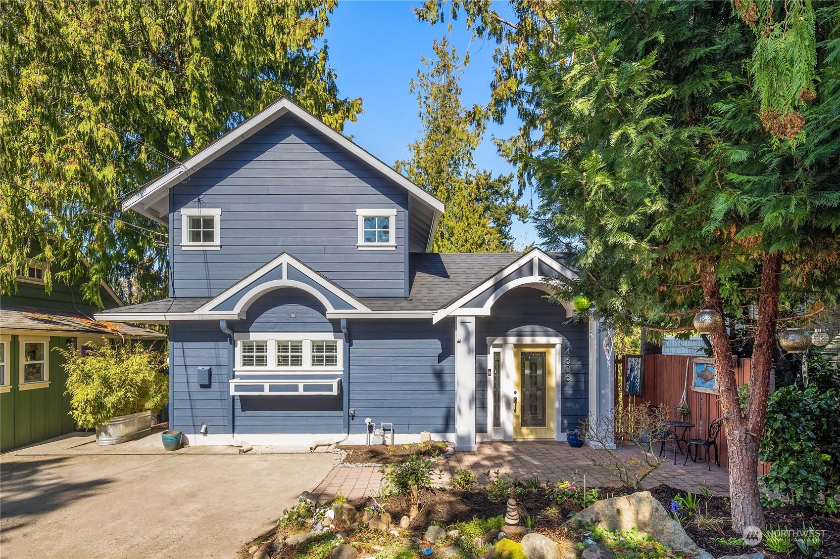 4606 MAPLE WAY, SEATTLE, Washington, 98136, United States, 3 Bedrooms Bedrooms, ,3 BathroomsBathrooms,Residential,For Sale,4606 MAPLE WAY,1629314